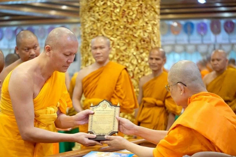 Congratulatory Ceremony for Successful Pali Students at Wat Paknam Bhasicharoen