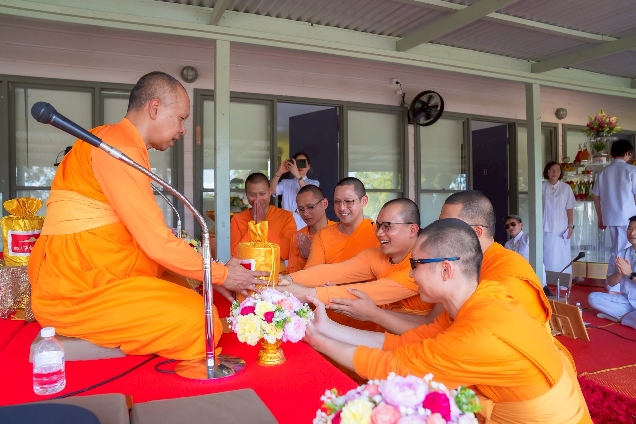 วัดพระธรรมกายนครซิดนีย์ จัดงานบุญบูชาข้าวพระ