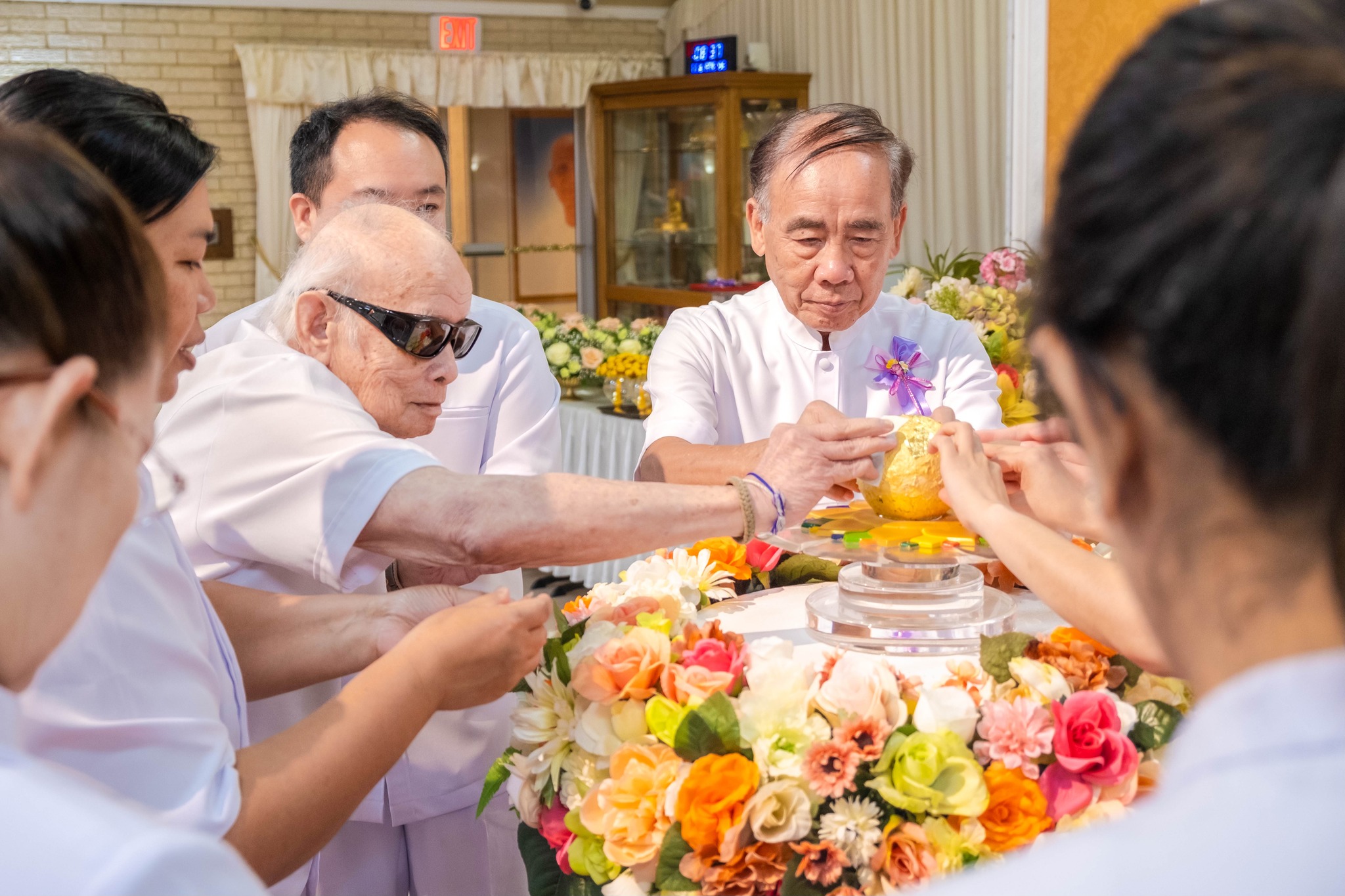 วัดพระธรรมกายเท็กซัส จัดงานบุญบูชาข้าวพระ 