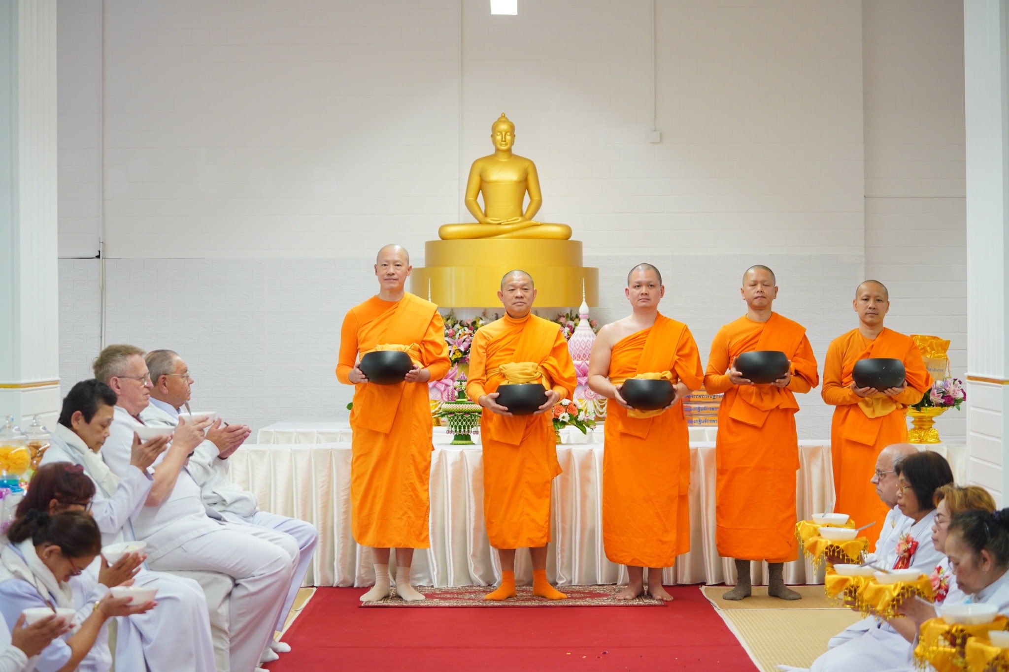 วัดพุทธนอร์ดไรน์-เวสท์ฟาเลน จัดงานบุญบูชาข้าวพระ