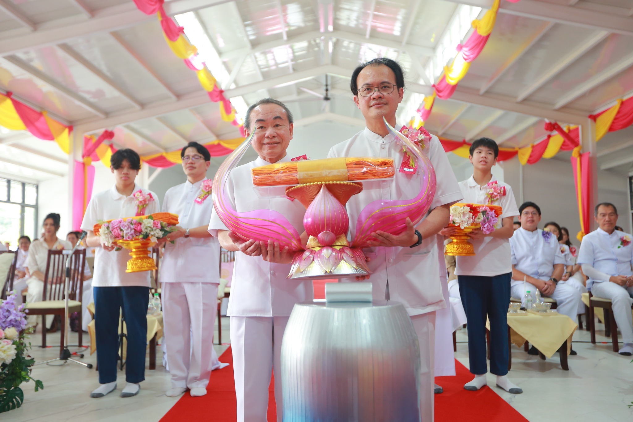 ปฐมผ้าป่า สถาปนาศูนย์ปฏิบัติธรรมเบญจธรรม ปทุมธานี และสร้างกุฏิสามเณร