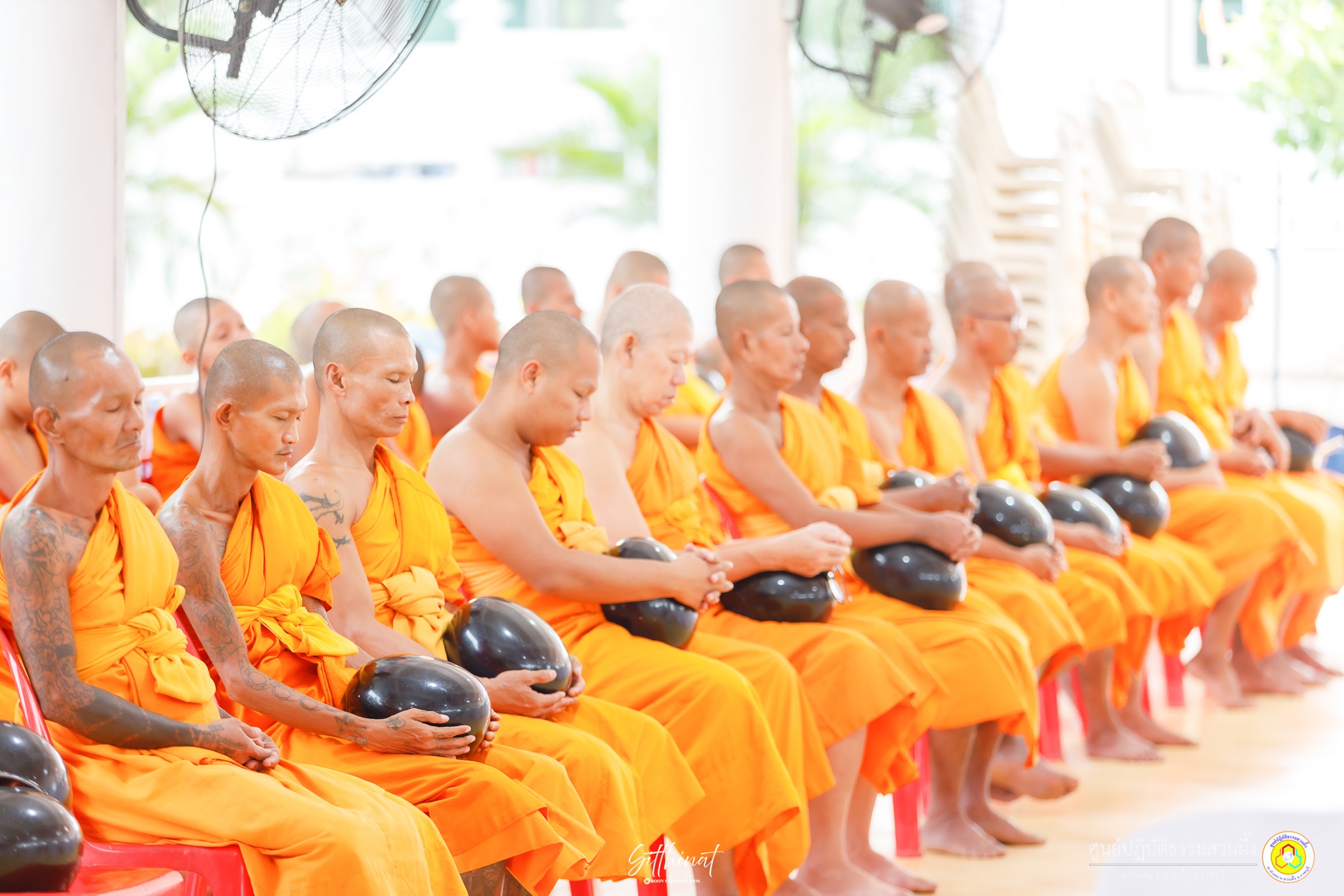 ศูนย์ปฏิบัติธรรมสวนผึ้ง จัดพิธีทอดกฐิน เติมเต็มความสำเร็จอาคารปฏิบัติธรรม