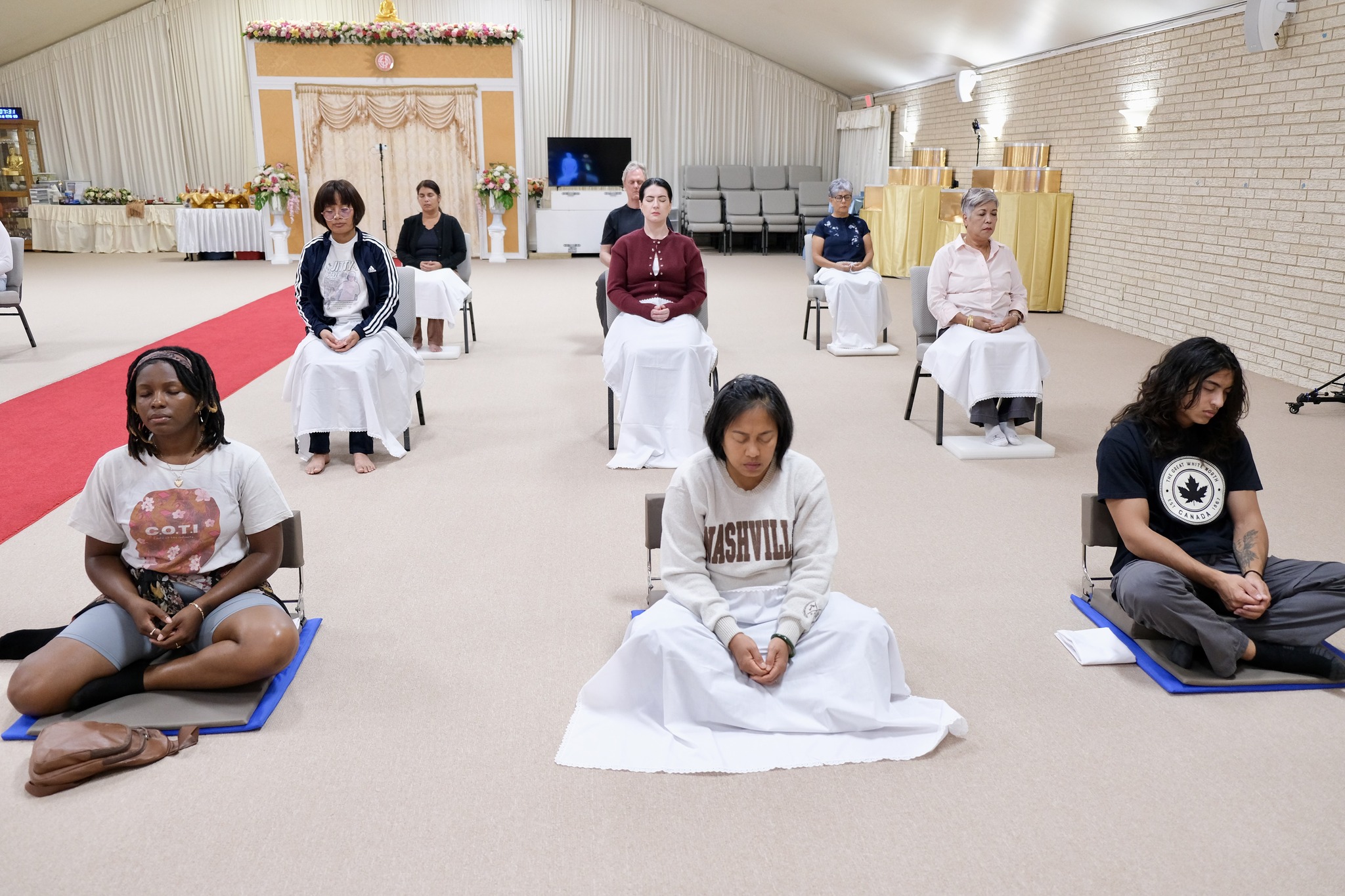 วัดพระธรรมกายเท็กซัส จัดคลาสสมาธิสำหรับชาวท้องถิ่น