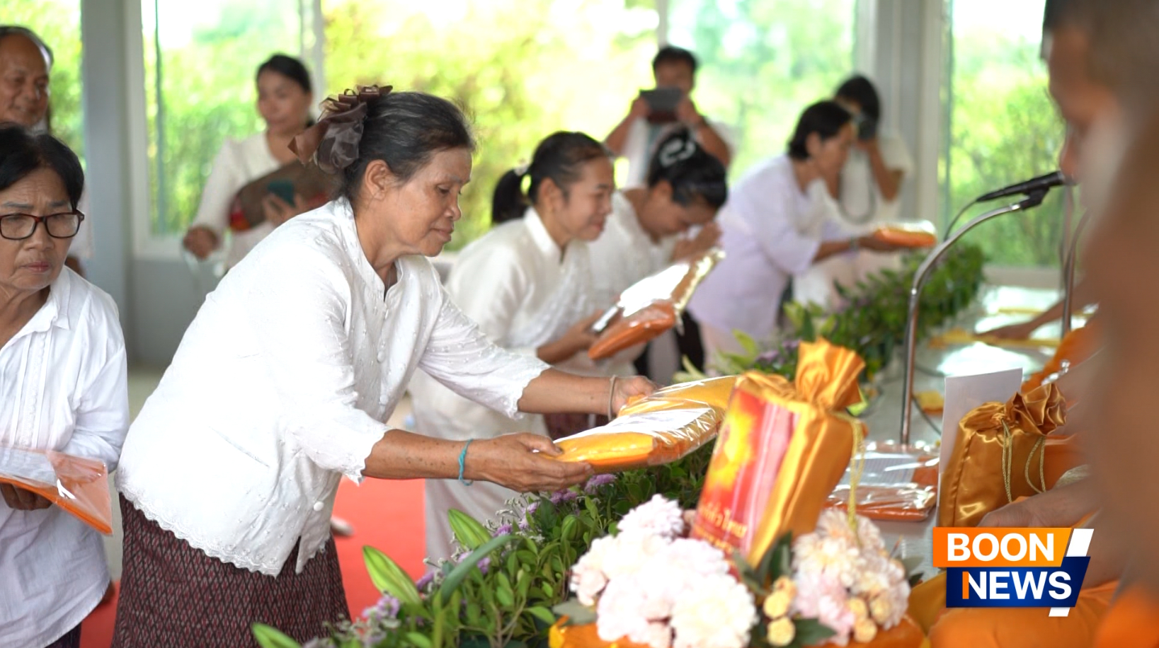 ศูนย์ปฏิบัติธรรมแก้วกลางนา จัดพิธีทอดกฐินเพื่อสร้างสุขพิมาน