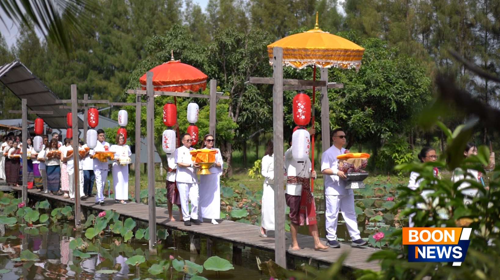 ศูนย์ปฏิบัติธรรมแก้วกลางนา จัดพิธีทอดกฐินเพื่อสร้างสุขพิมาน