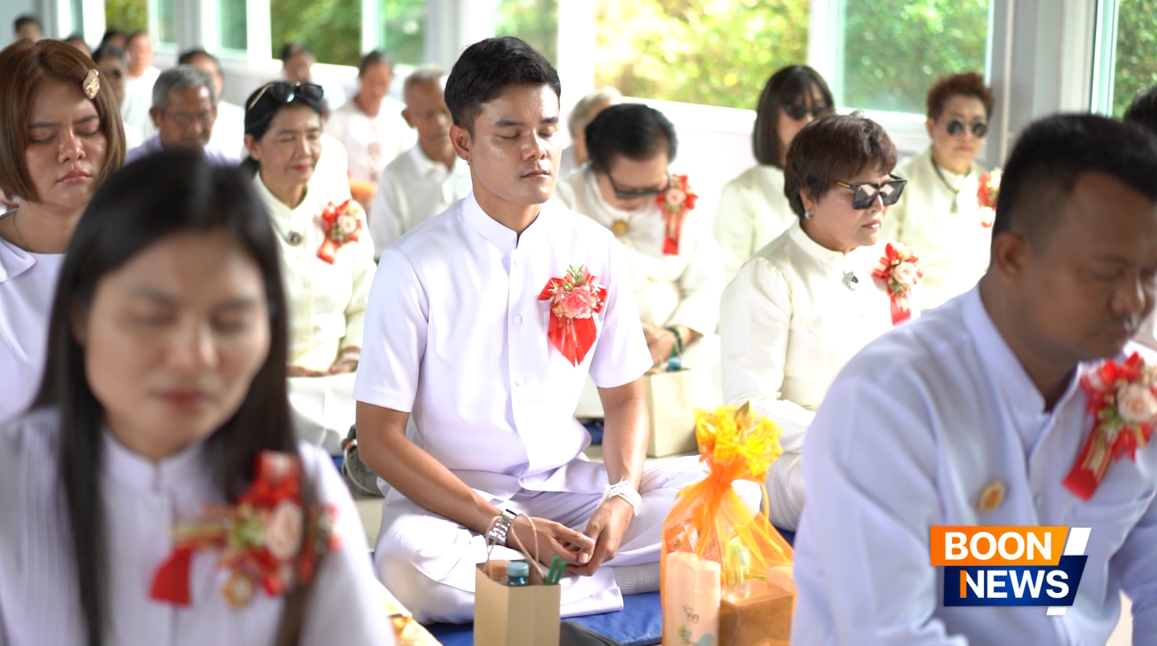 ศูนย์ปฏิบัติธรรมแก้วกลางนา จัดพิธีทอดกฐินเพื่อสร้างสุขพิมาน