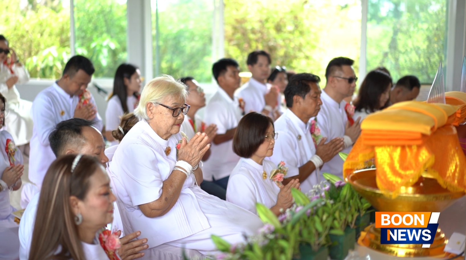 ศูนย์ปฏิบัติธรรมแก้วกลางนา จัดพิธีทอดกฐินเพื่อสร้างสุขพิมาน
