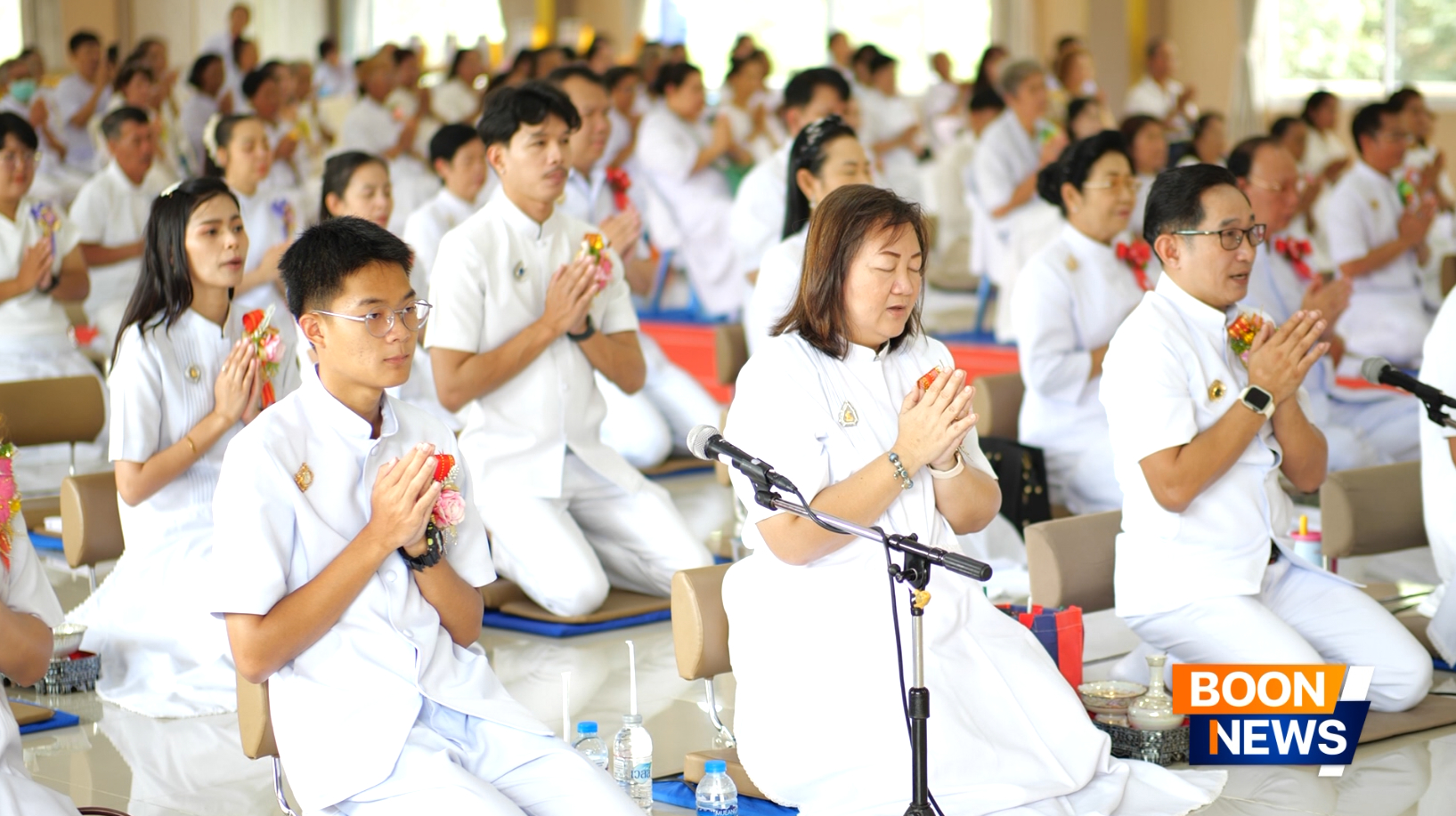 ศูนย์ปฏิบัติธรรมพนมสารคาม จัดพิธีทอดกฐิน เพื่อปรับพื้นที่ลานธรรม องค์พระเจดีย์ เพื่อสร้างสันติภาพโลก