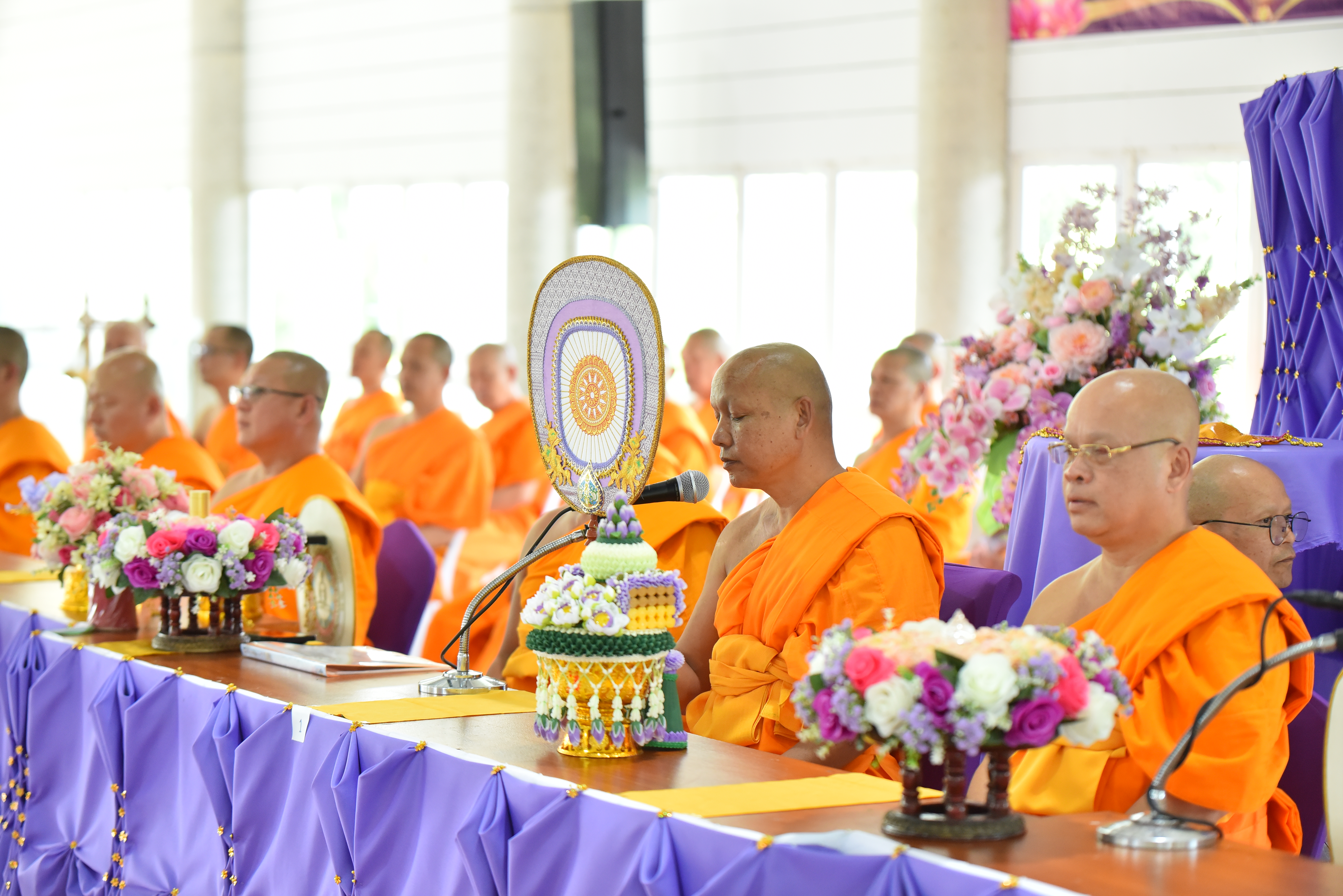 ธุดงคสถานท่าตะโก จัดพิธีทอดกฐิน “สร้างรัตนบัลลังก์ รองรับองค์พระประธาน”