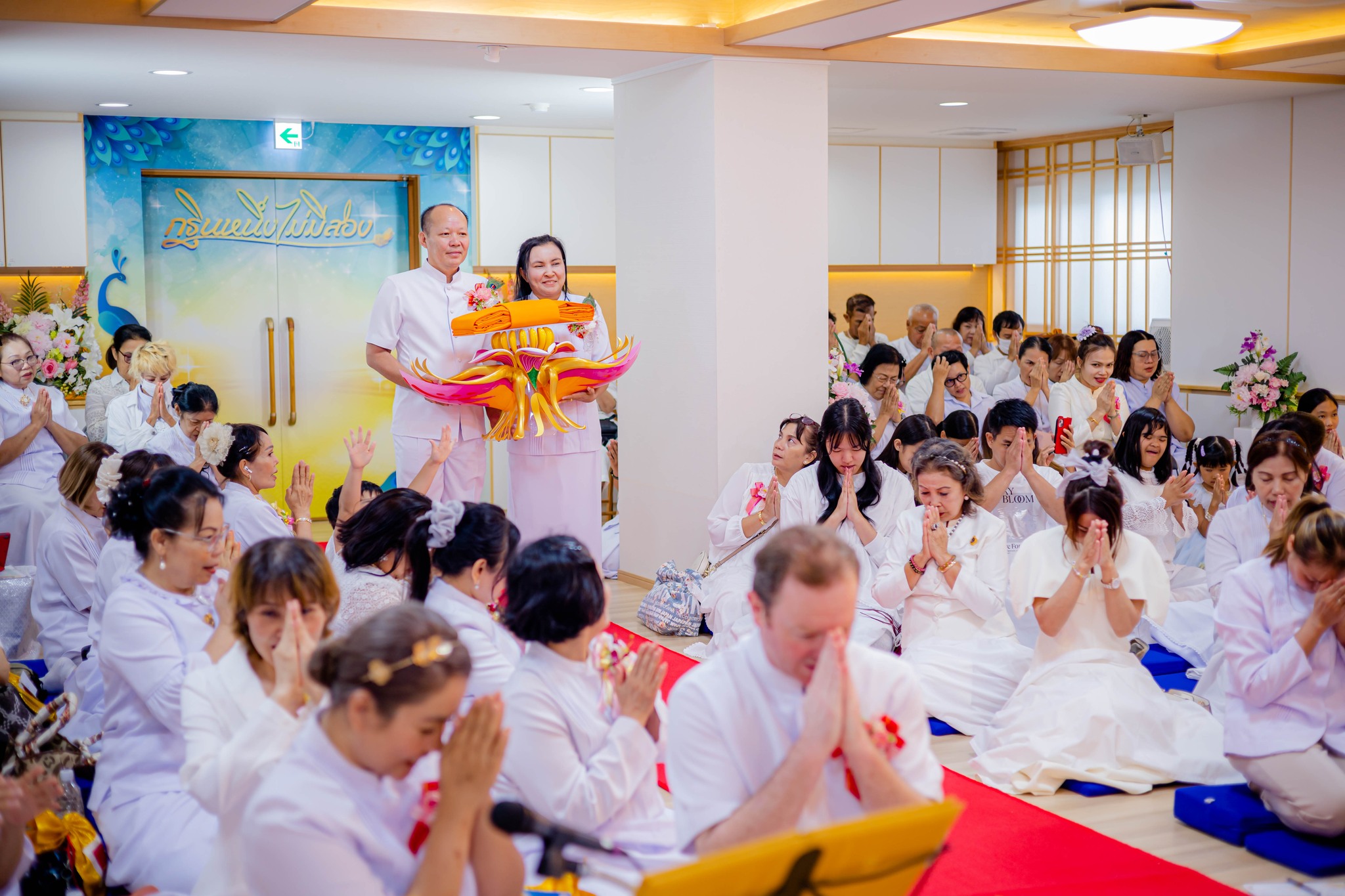 วัดพระธรรมกายโอซาก้า จัดพิธีทอดกฐินหนึ่งไม่มีสอง
