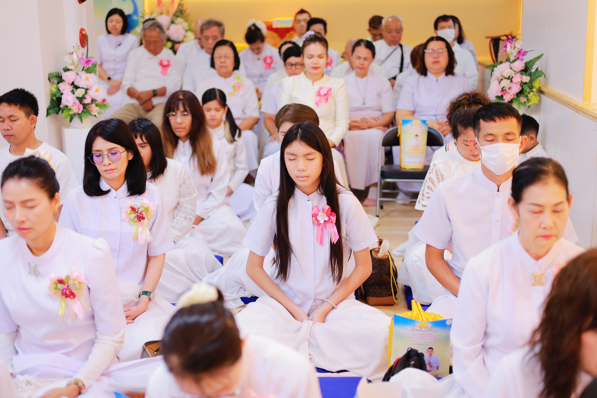 วัดพระธรรมกายโอซาก้า จัดพิธีทอดกฐินหนึ่งไม่มีสอง