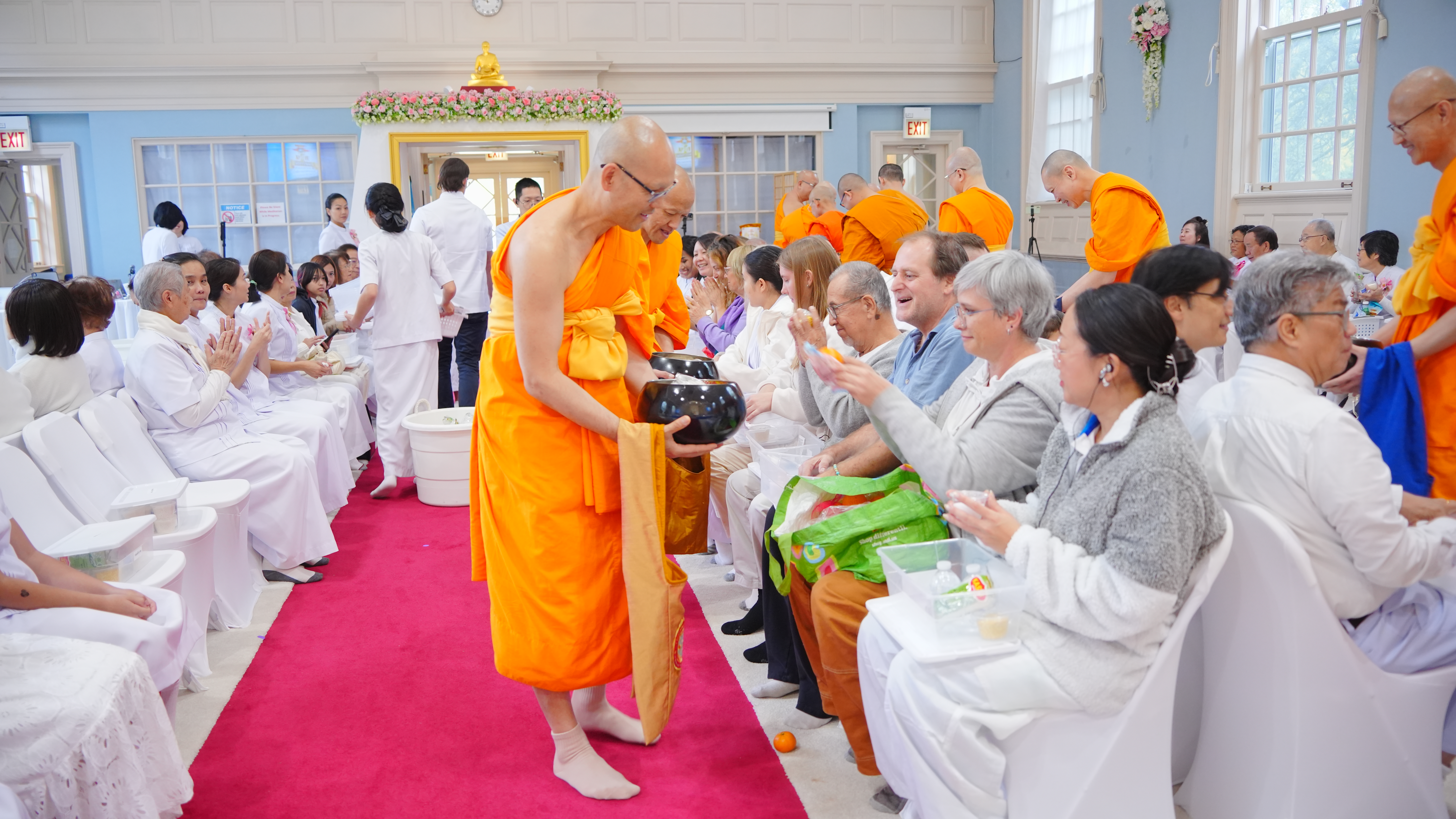 วัดพระธรรมกายชิคาโก จัดงานบุญทอดกฐินสมปรารถนา