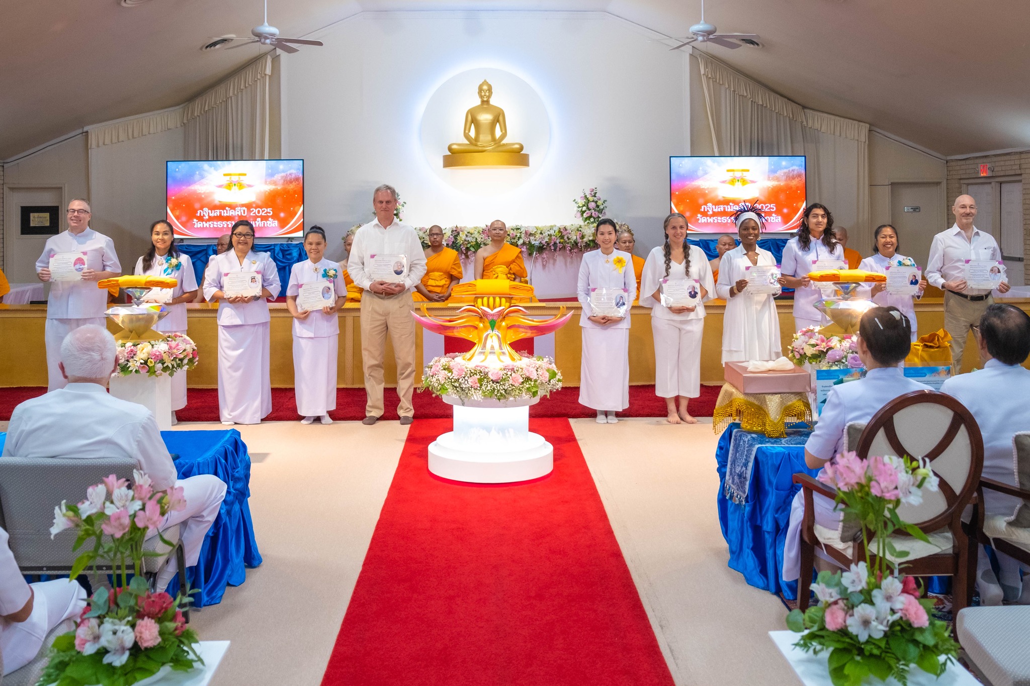 วัดพระธรรมกายเท็กซัส จัดงานบุญทอดกฐินสามัคคี