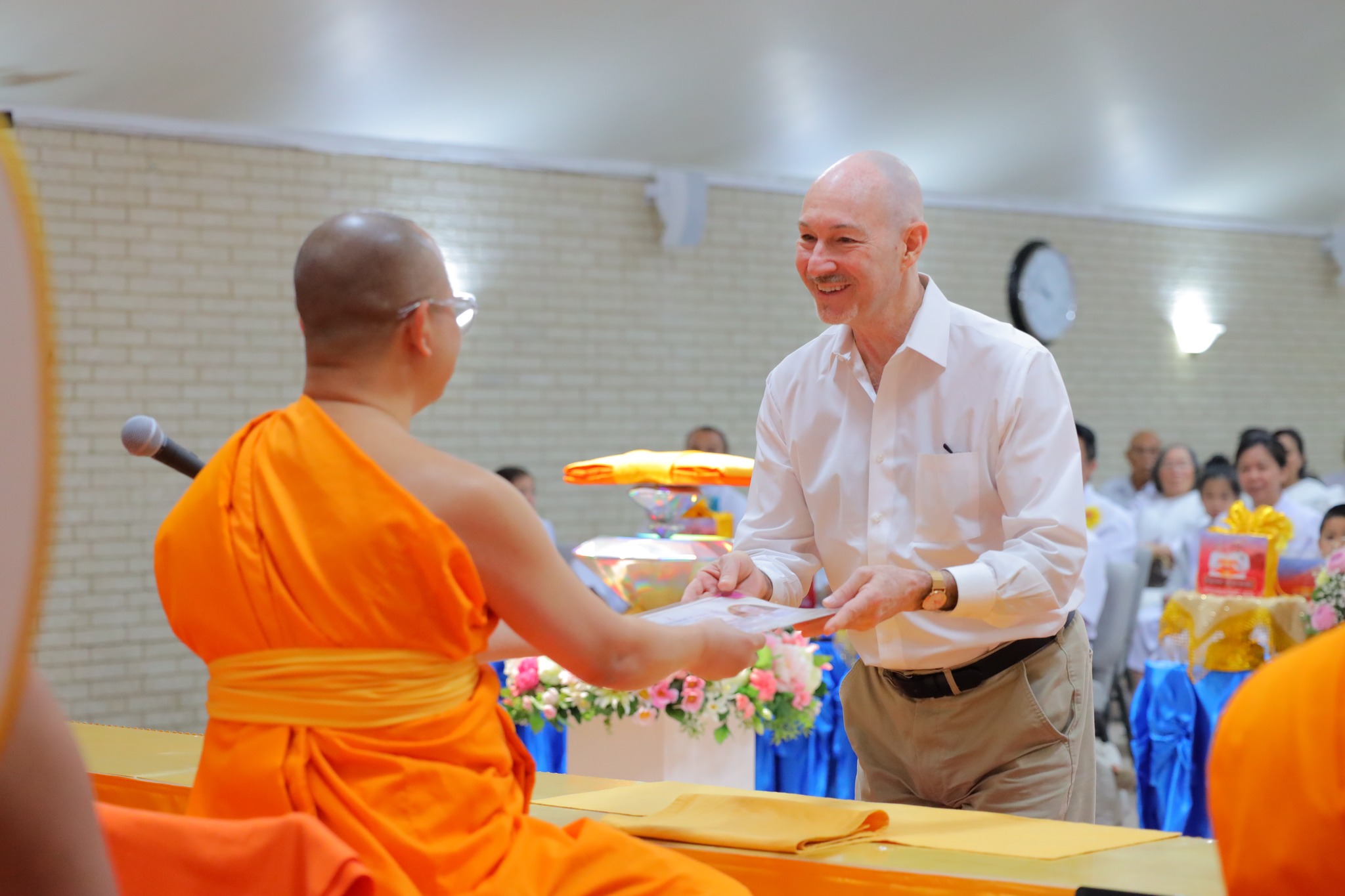 วัดพระธรรมกายเท็กซัส จัดงานบุญทอดกฐินสามัคคี