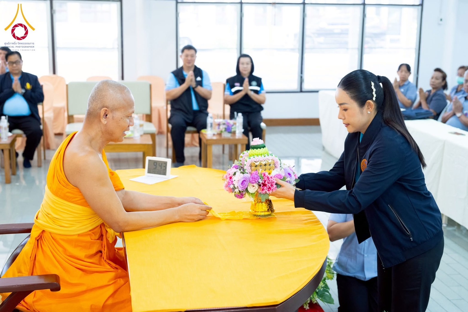 รพ.สต.คลองหนึ่ง จัดประชุมและรับมอบครุภัณฑ์ทางการแพทย์ ณ วัดพระธรรมกาย