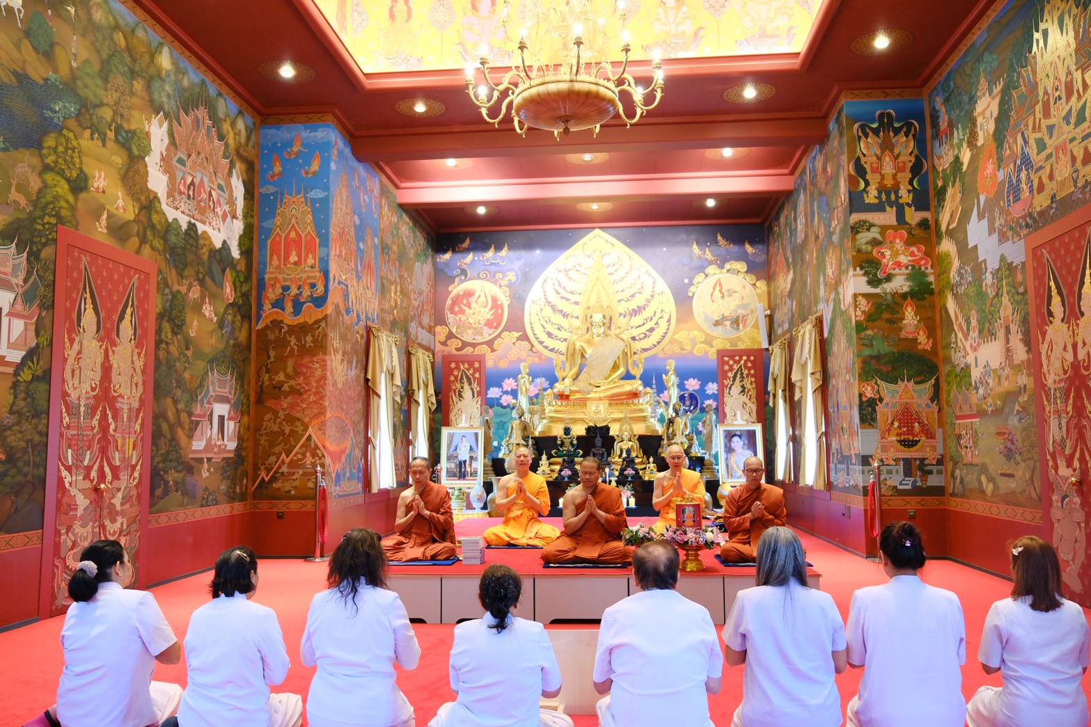 คณะศิษย์วัดพระธรรมกาย ประเทศสวิตเซอร์แลนด์ ถวายกฐินสามัคคีทั่วไทย ณ วัดศรีนครินทรวราราม