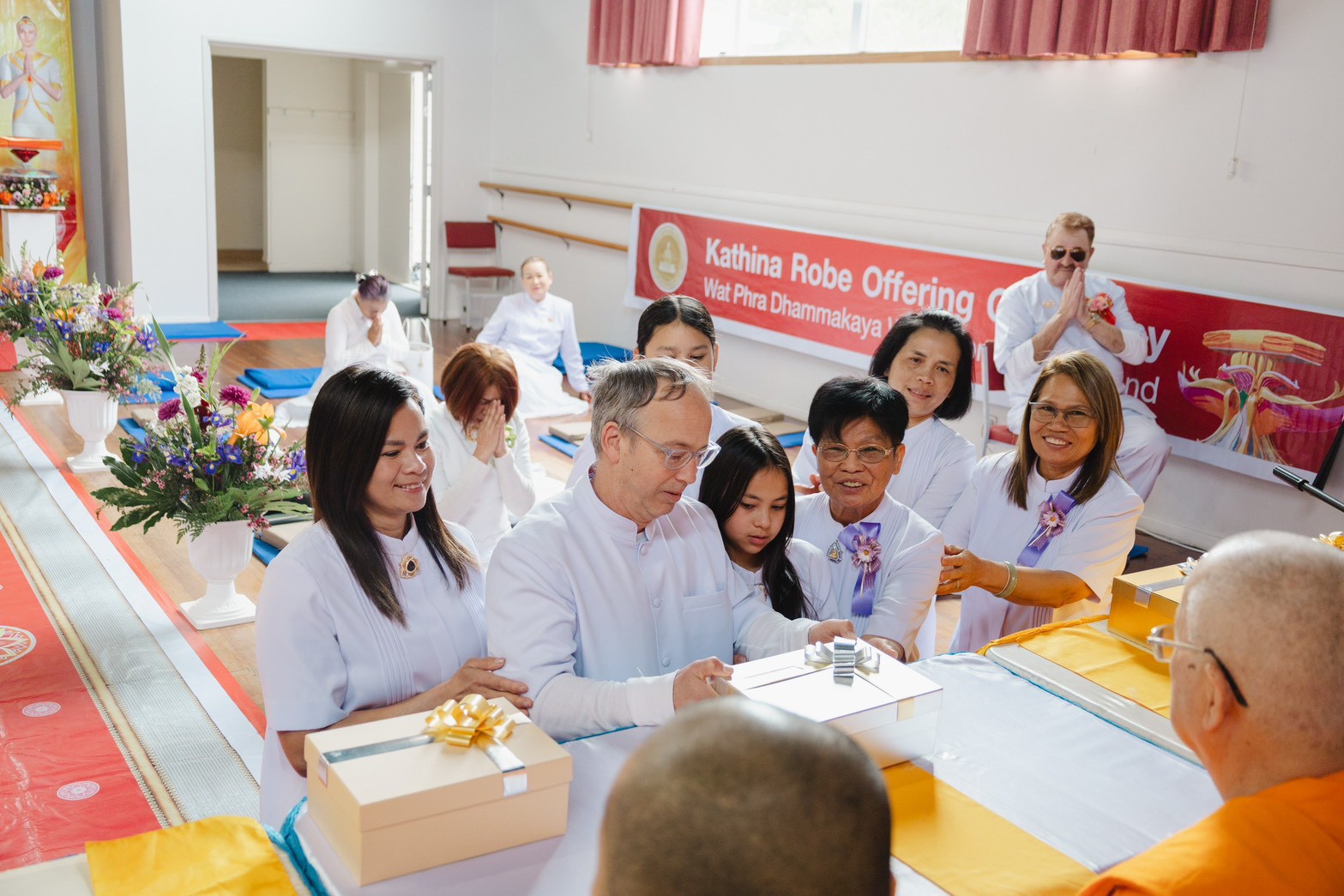 พิธีทอดผ้าป่าบริวารกฐินซื้อที่ดิน ถวายวัดพระธรรมกายเวลลิงตัน