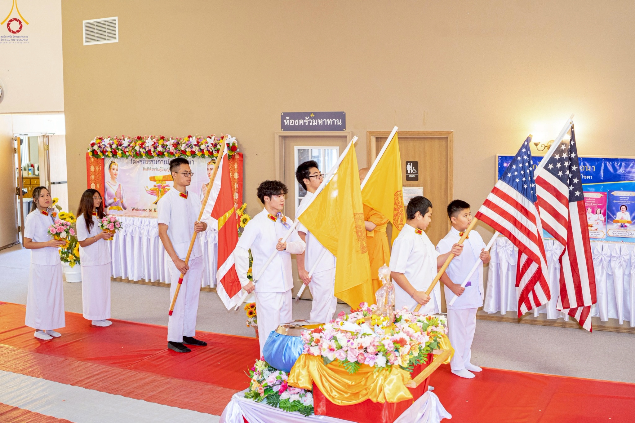 วัดพระธรรมกายมินเนโซตา จัดพิธีทอดกฐินบรมจักรพรรดิสมปรารถนา