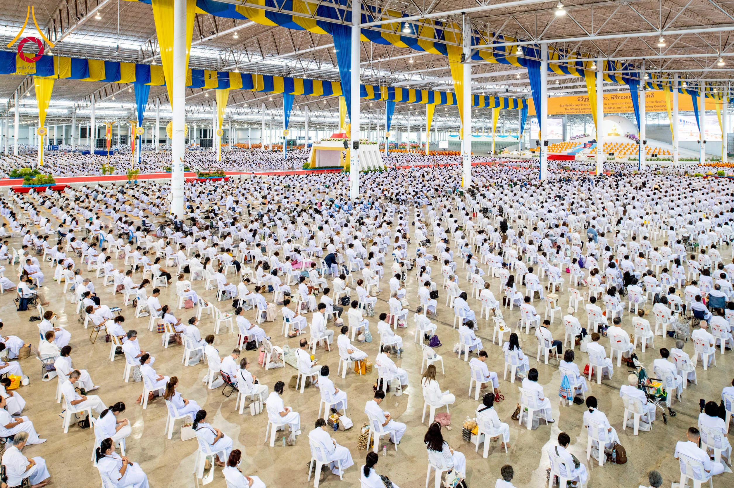 วัดพระธรรมกาย จัดพิธีบูชาข้าวพระ และพิธีทอดกฐินธรรมชัย