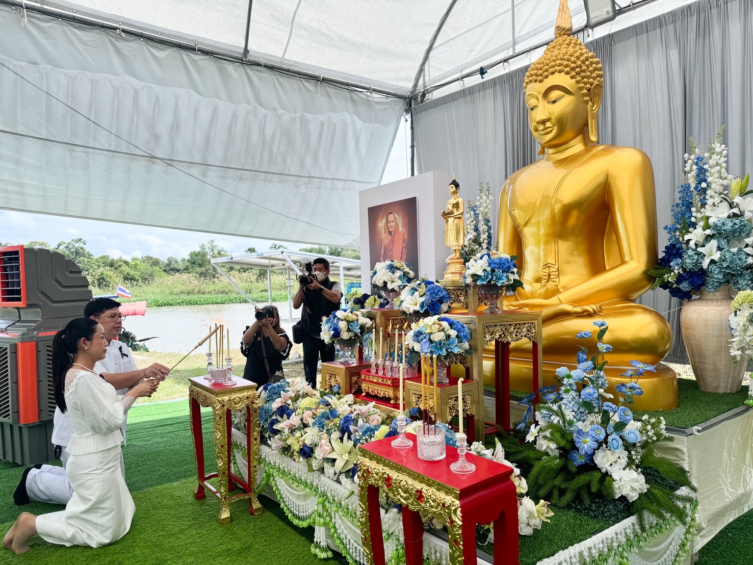 พิธีทอดกฐินสามัคคีทั่วไทย 30,000 วัด ณ วัดอาคมสิทธาภรณ์ จ.ฉะเชิงเทรา