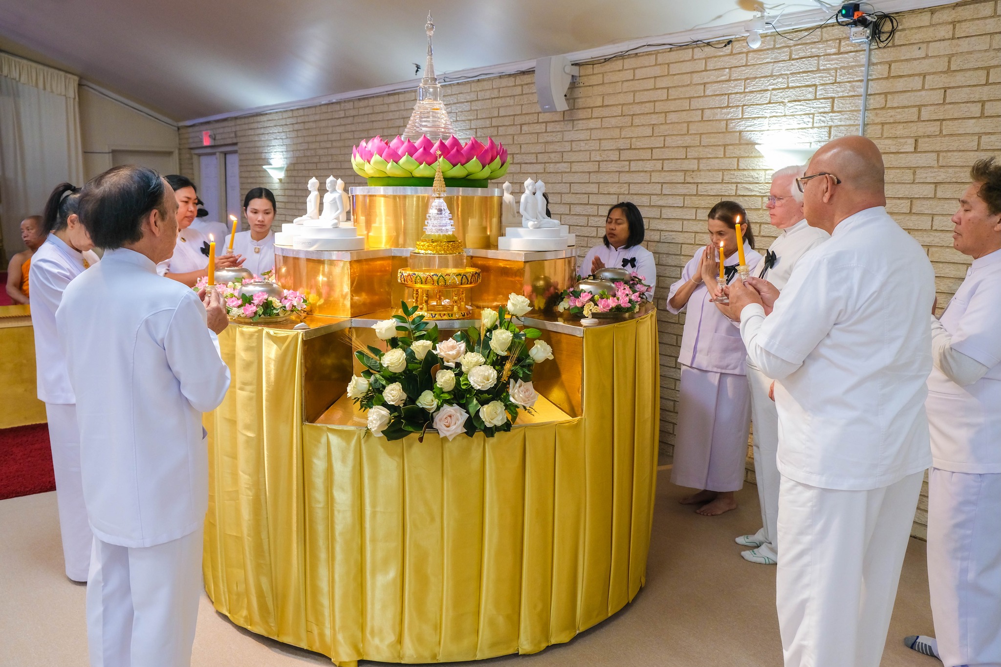 วัดพระธรรมกายเท็กซัส จัดงานบุญบูชาข้าวพระ