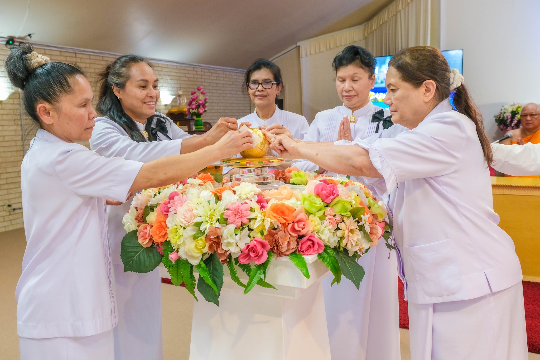 วัดพระธรรมกายเท็กซัส จัดงานบุญบูชาข้าวพระ