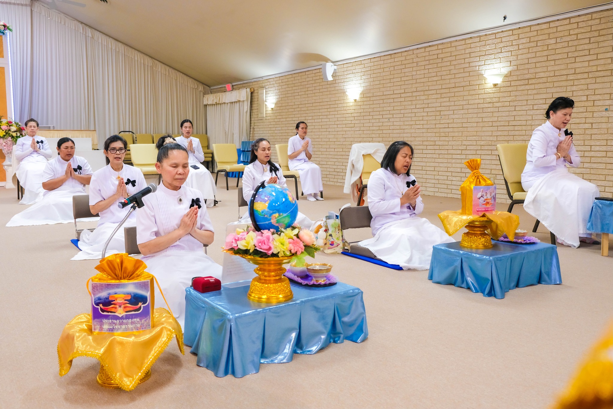 วัดพระธรรมกายเท็กซัส จัดงานบุญบูชาข้าวพระ