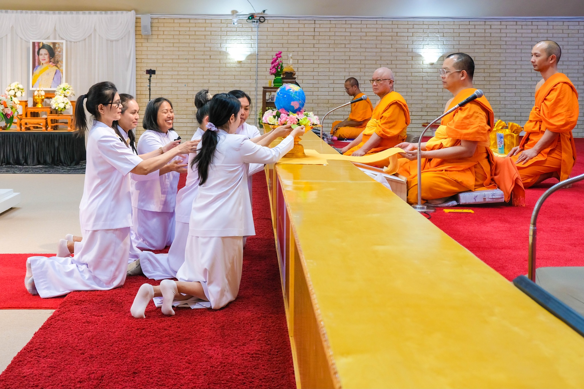 วัดพระธรรมกายเท็กซัส จัดงานบุญบูชาข้าวพระ