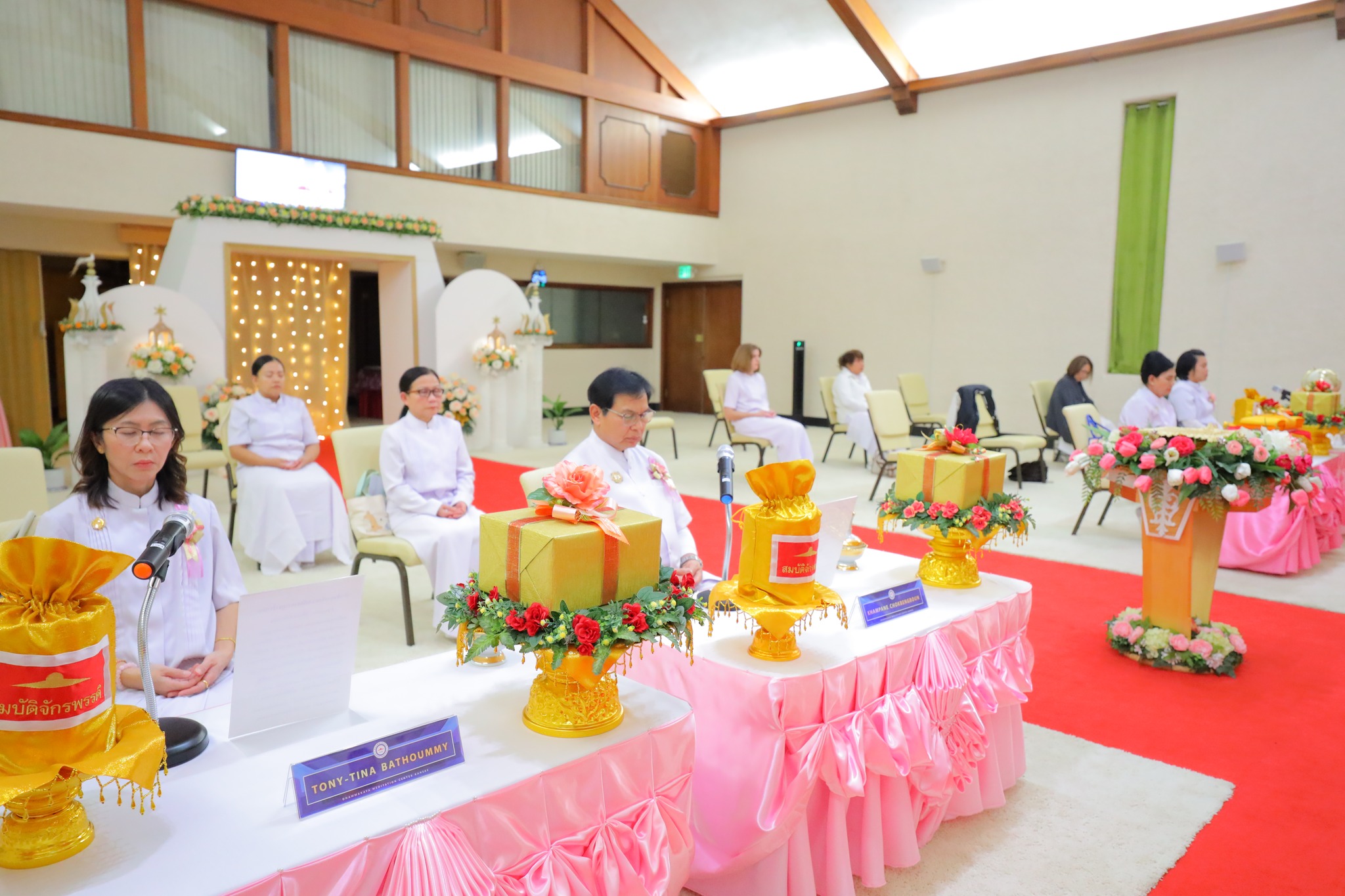 วัดพระธรรมกายแคนซัส จัดงานบุญบูชาข้าวพระ