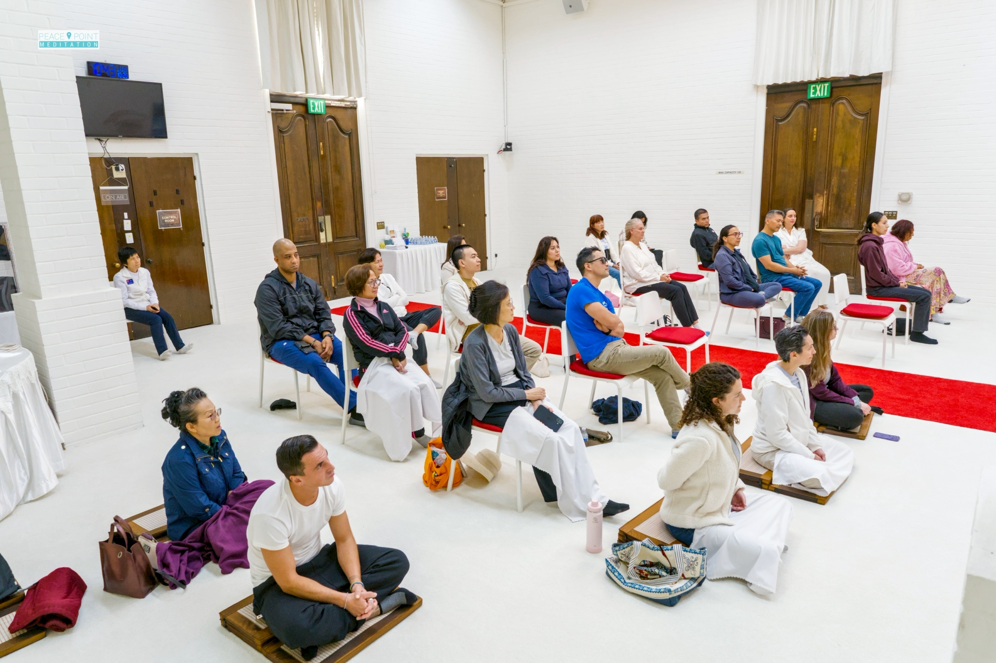 วัดพระธรรมกายแคลิฟอร์เนีย จัดกิจกรรมฝึกสมาธิให้กับชาวท้องถิ่น