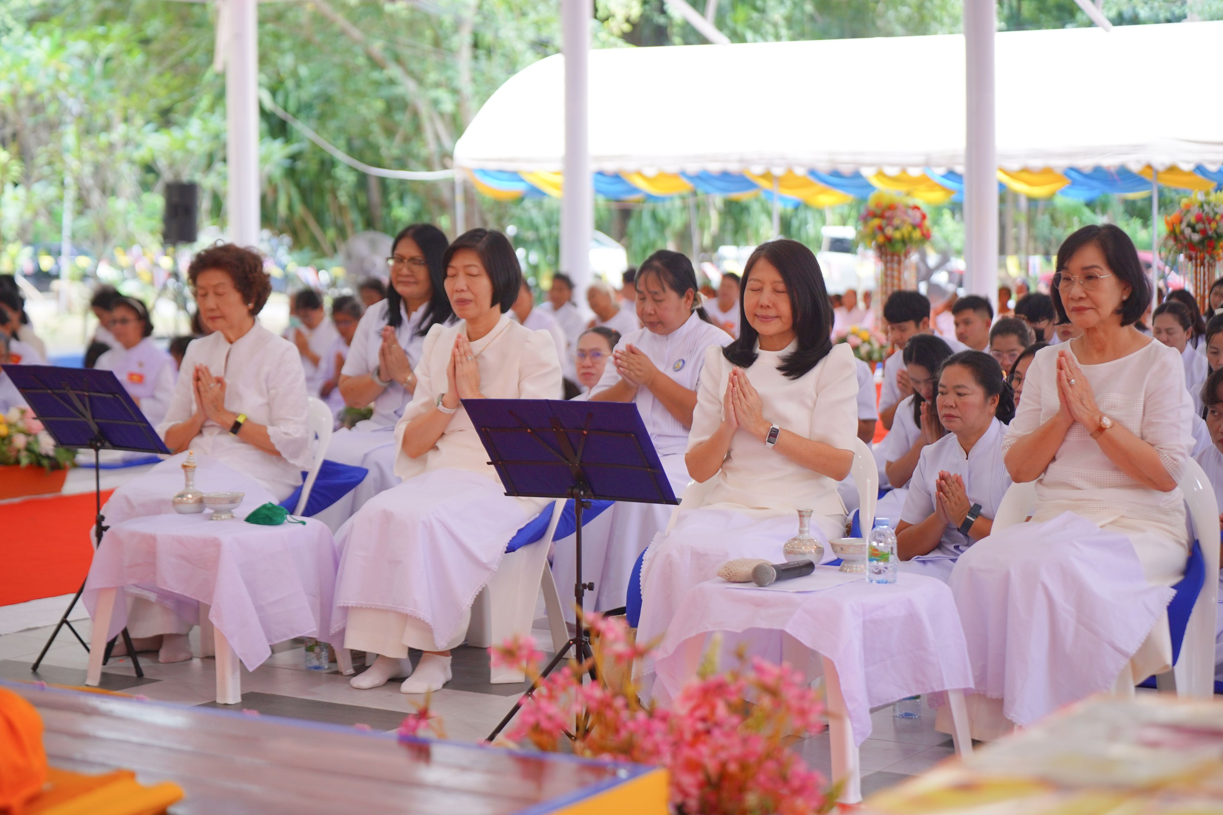 ศูนย์ปฏิบัติธรรมจังหวัดบุรีรัมย์ จัดพิธีทอดกฐินสร้างศาลาปฏิบัติธรรม