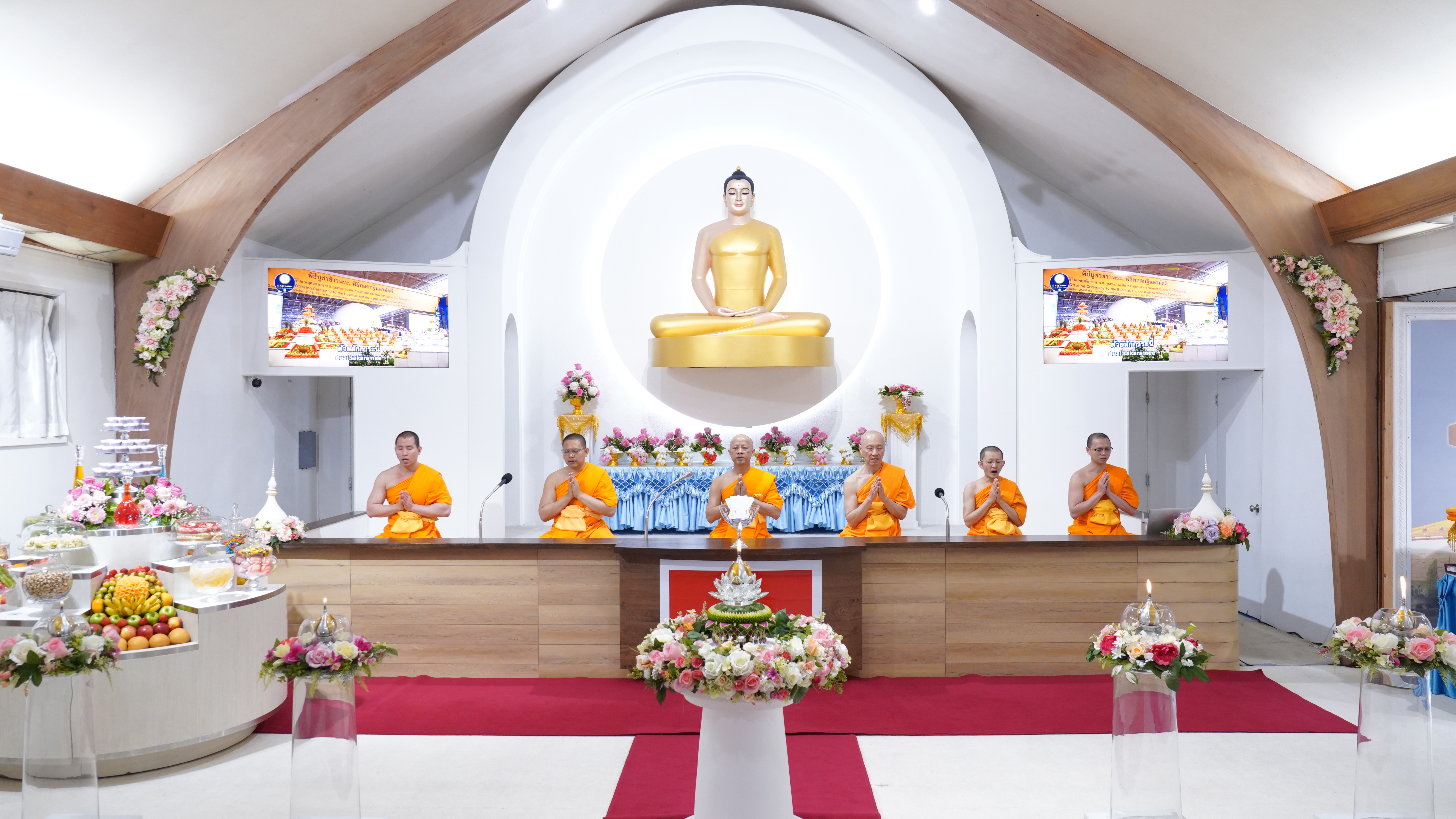 วัดพระธรรมกายซีแอตเติล จัดงานบุญบูชาข้าวพระ