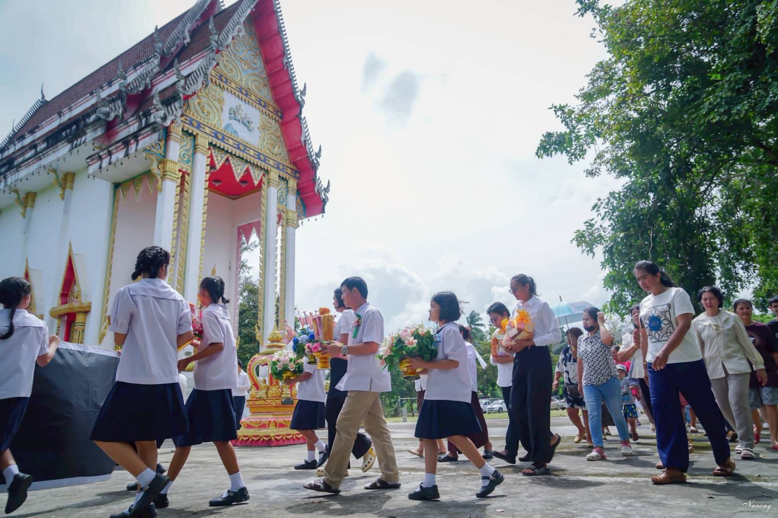 โรงเรียนบ้านคลองลอย จังหวัดประจวบคีรีขันธ์ จัดทอดกฐินสัมฤทธิ์เด็กดี V-Star
