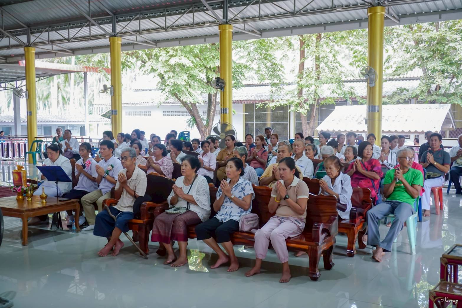 โรงเรียนบ้านคลองลอย จังหวัดประจวบคีรีขันธ์ จัดทอดกฐินสัมฤทธิ์เด็กดี V-Star