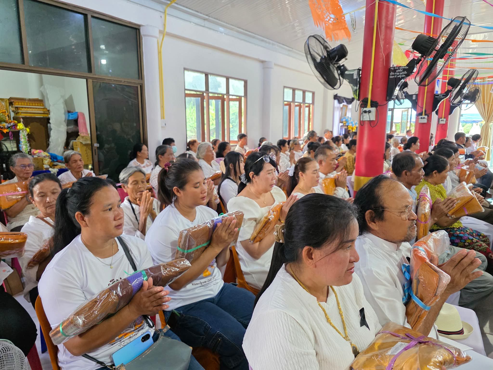 พิธีทอดกฐินสามัคคีทั่วไทย 30,000 วัด ณ วัดใหม่พรหมธรรม จ.นครราชสีมา