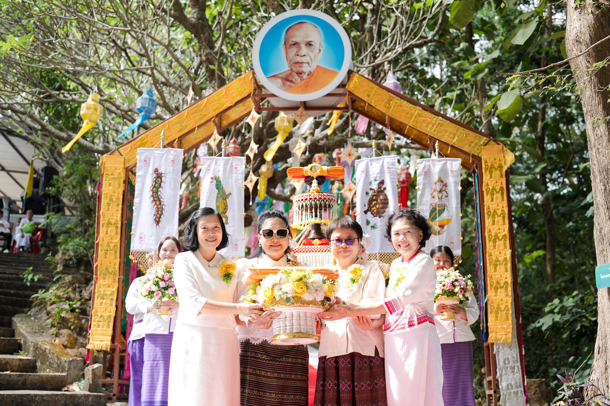 พิธีทอดกฐินสามัคคีทั่วไทย 30,000 วัด ณ วัดพระธาตุสามดวง จ.เชียงราย