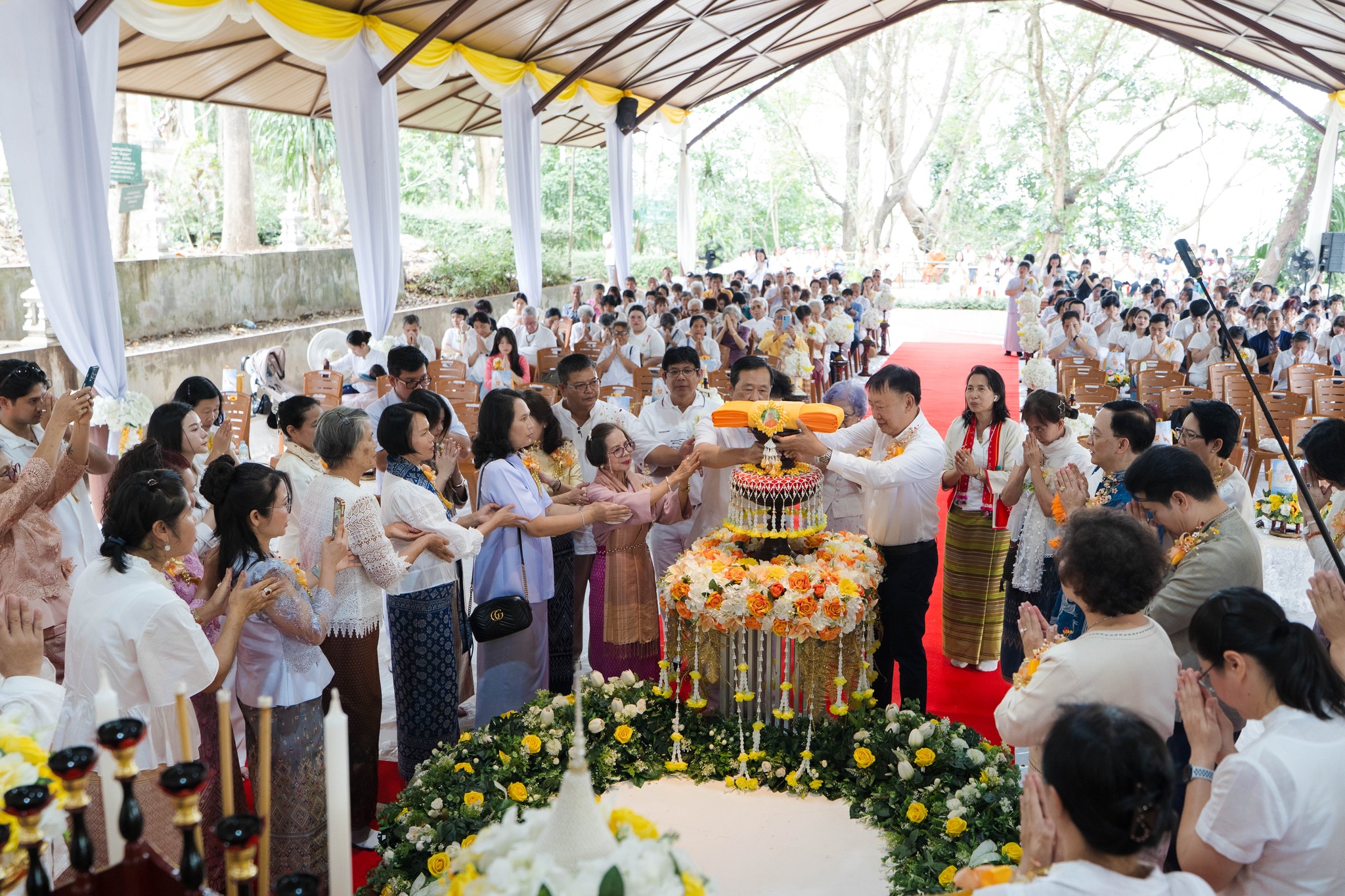 พิธีทอดกฐินสามัคคีทั่วไทย 30,000 วัด ณ วัดพระธาตุสามดวง จ.เชียงราย