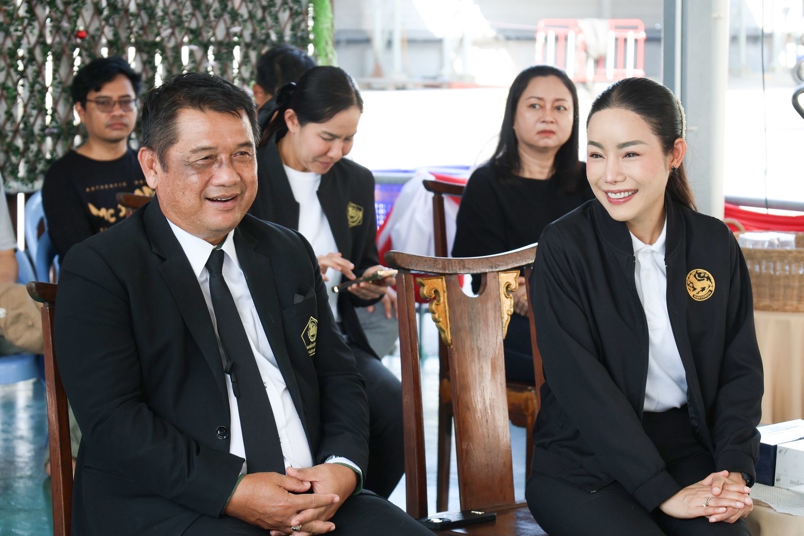 วัดพระธรรมกาย ร่วมกับ อ.คลองหลวง มอบถุงยังชีพช่วยเหลือประชาชนในพื้นที่ ตำบลคลองสาม
