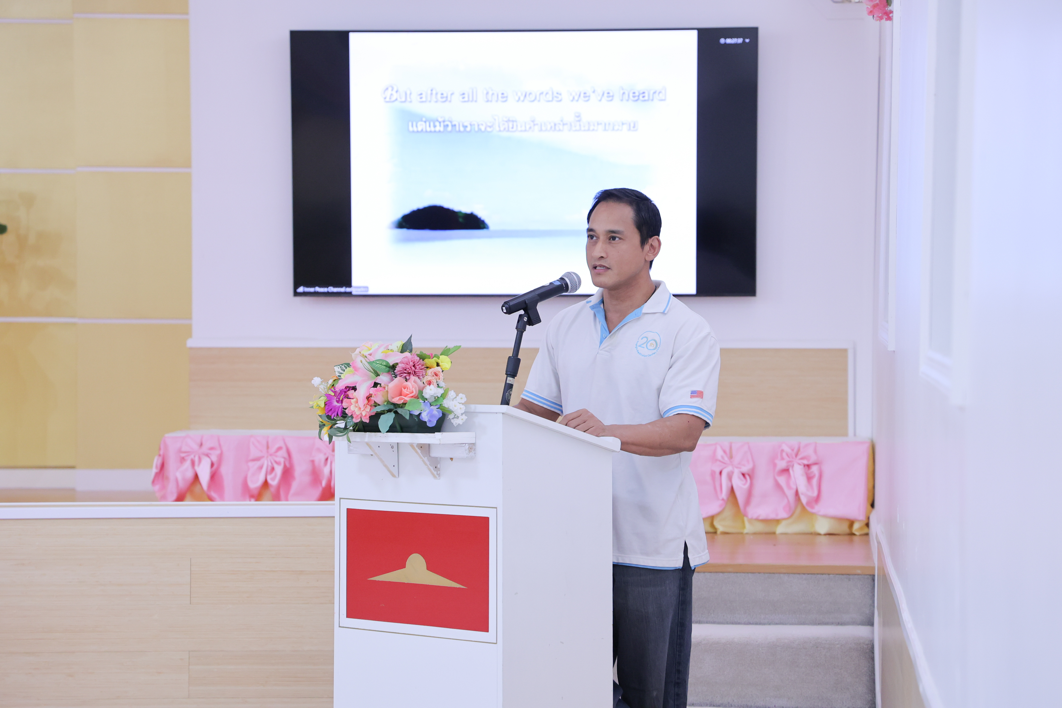 วัดพระธรรมกายจอร์เจีย จัดปฏิบัติธรรมชาวท้องถิ่นในคืนวันเพ็ญ