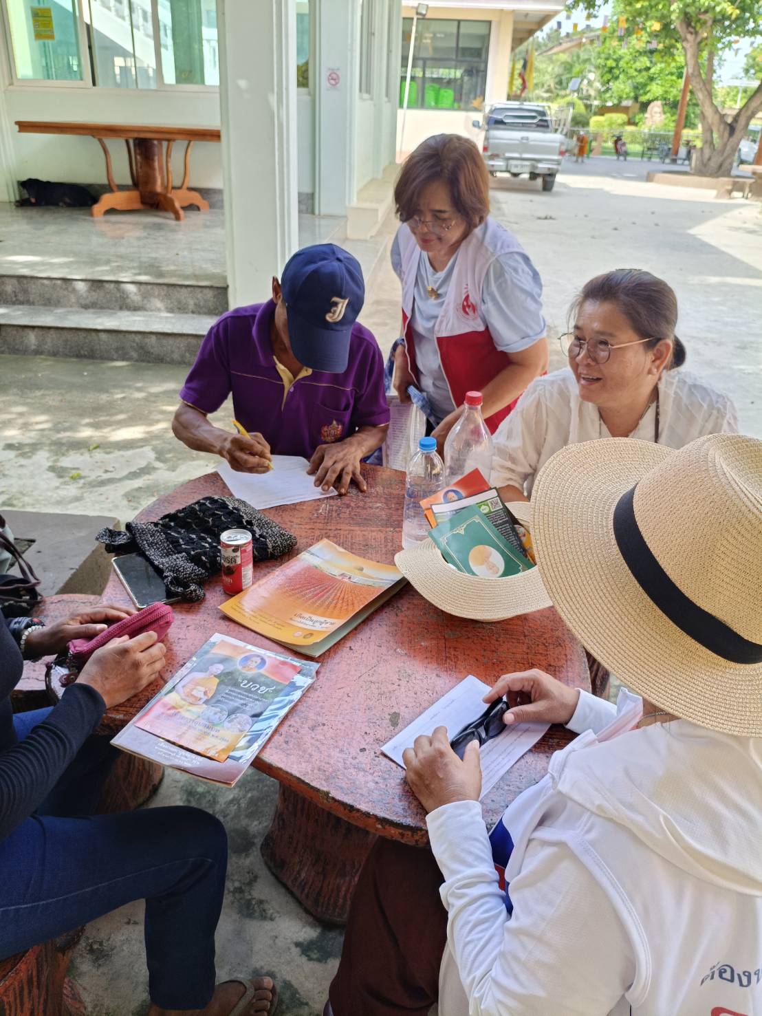 บรรยากาศชวนบวชบูชาธรรมมหาปูชนียาจารย์ จังหวัดนครปฐม
