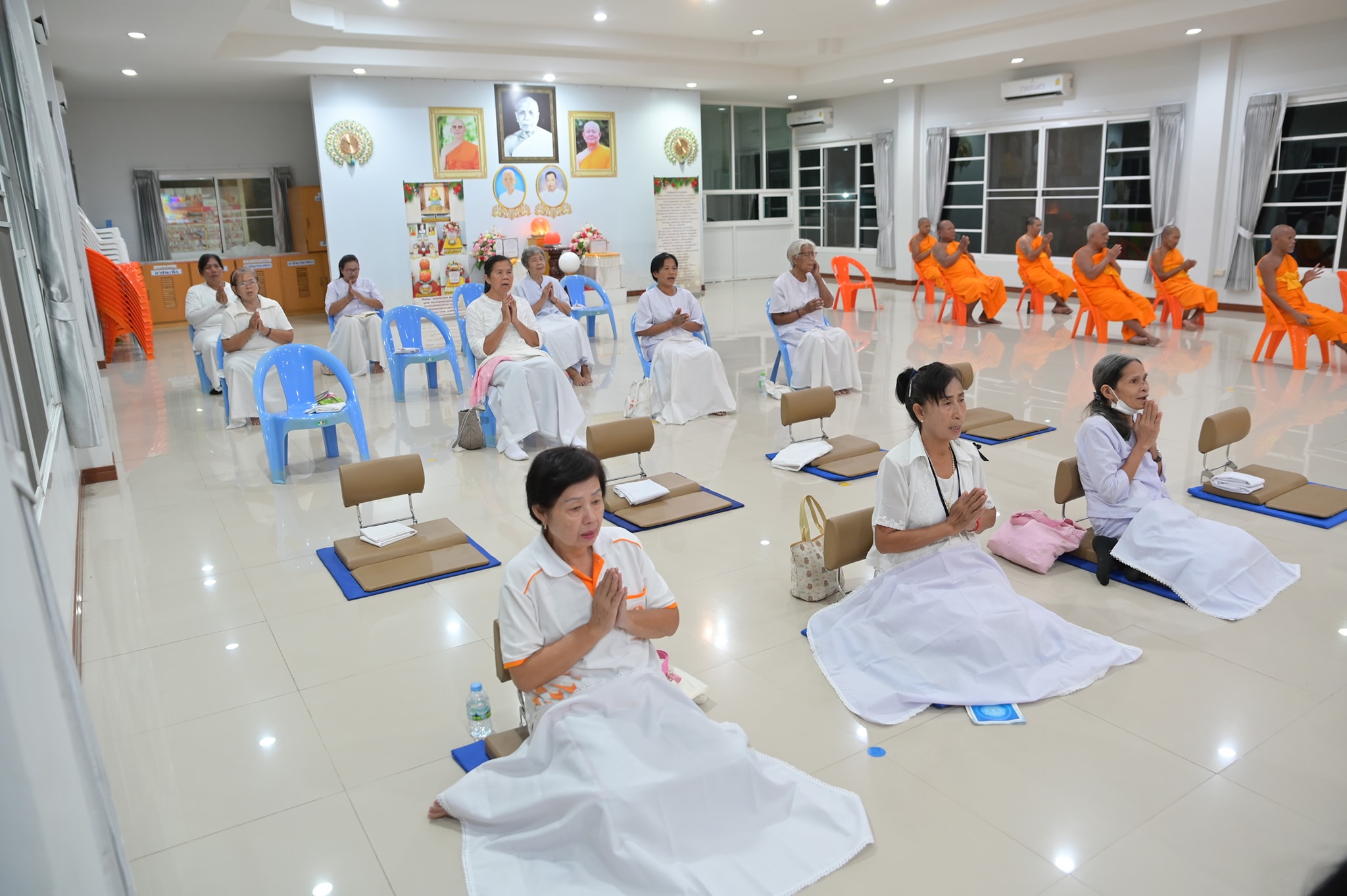 ศูนย์ปฏิบัติธรรมพนมสารคาม จัดปฏิบัติธรรมประจำสัปดาห์