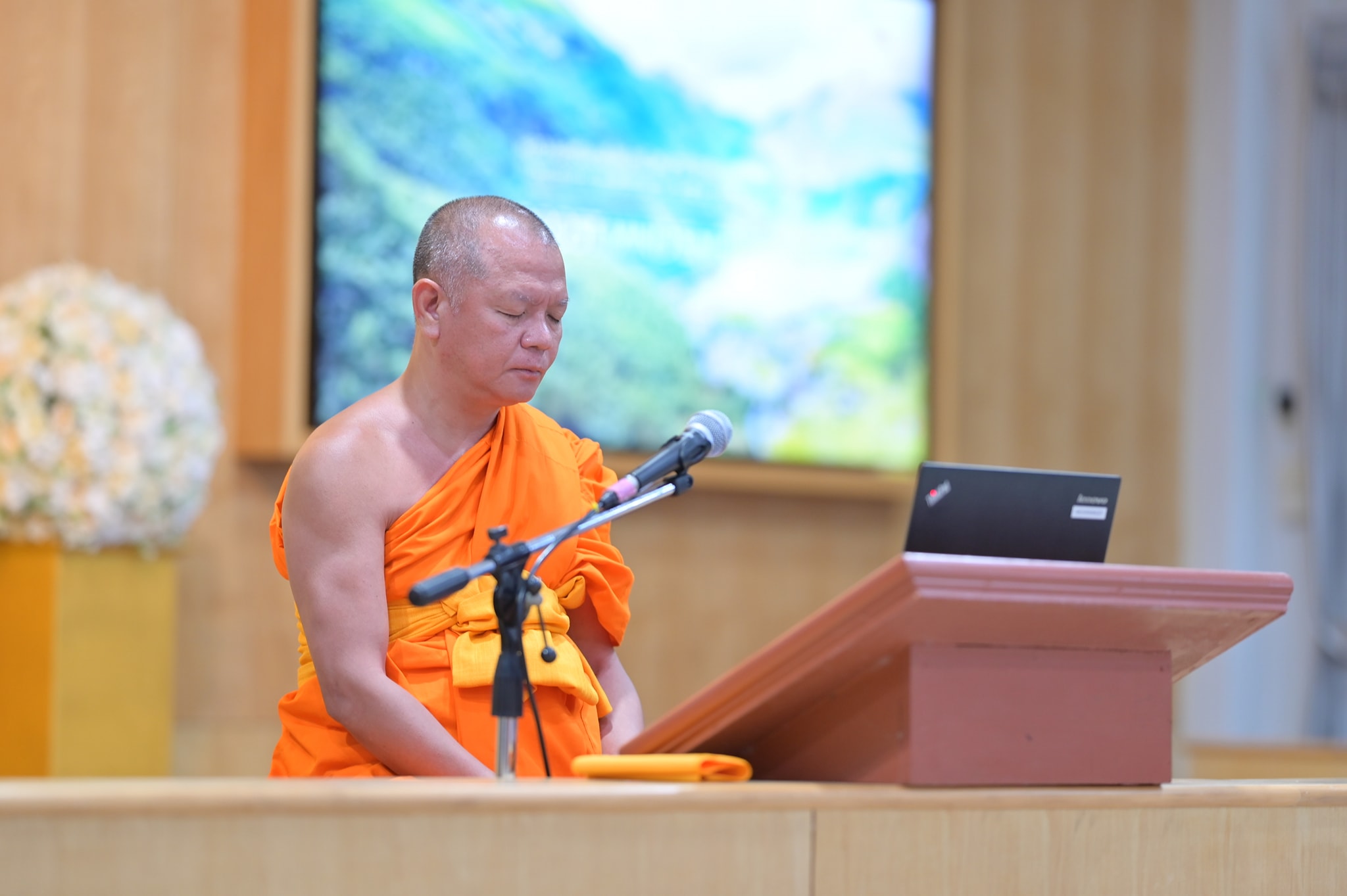 ศูนย์ปฏิบัติธรรมพนมสารคาม จัดปฏิบัติธรรมประจำสัปดาห์