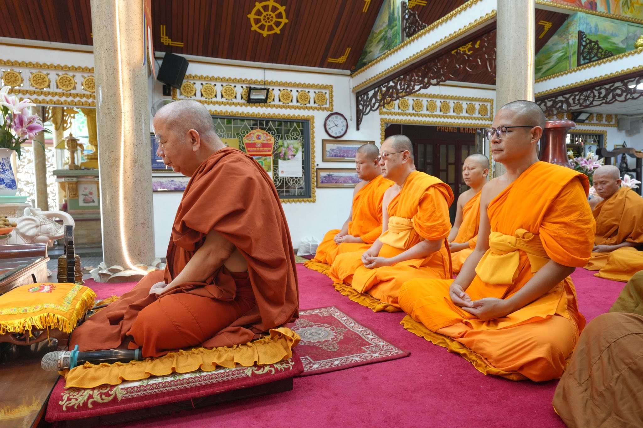 คณะสงฆ์เวียดนามร่วมกับประธานมูลนิธิธรรมกาย จัดพิธีบำเพ็ญกุศลถวายพระพันปีหลวง