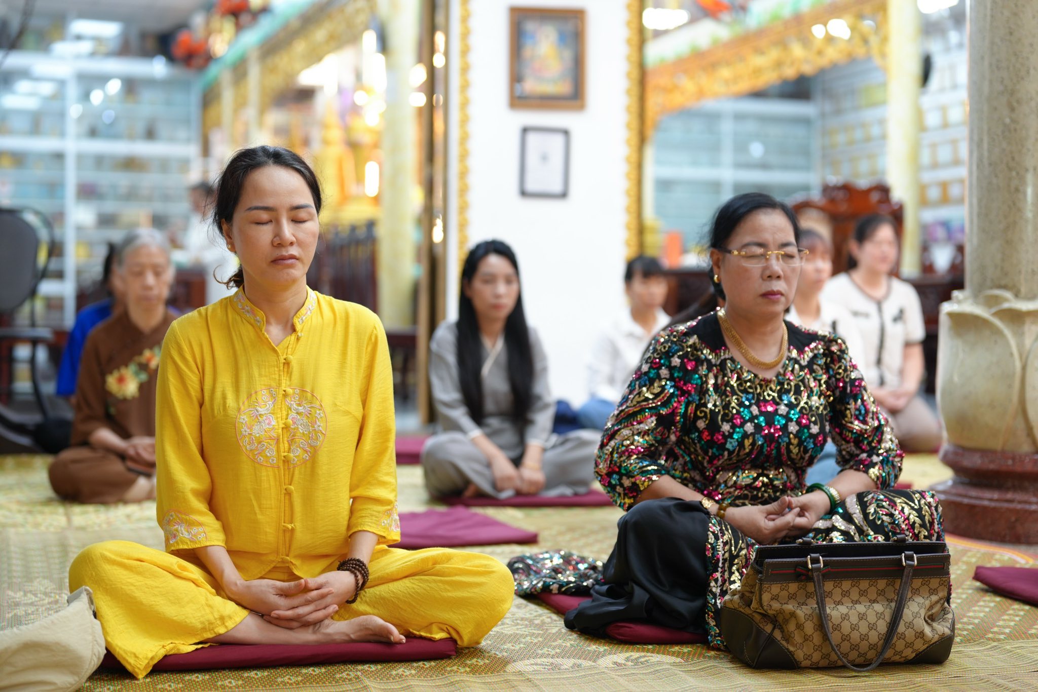 คณะสงฆ์เวียดนามร่วมกับประธานมูลนิธิธรรมกาย จัดพิธีบำเพ็ญกุศลถวายพระพันปีหลวง