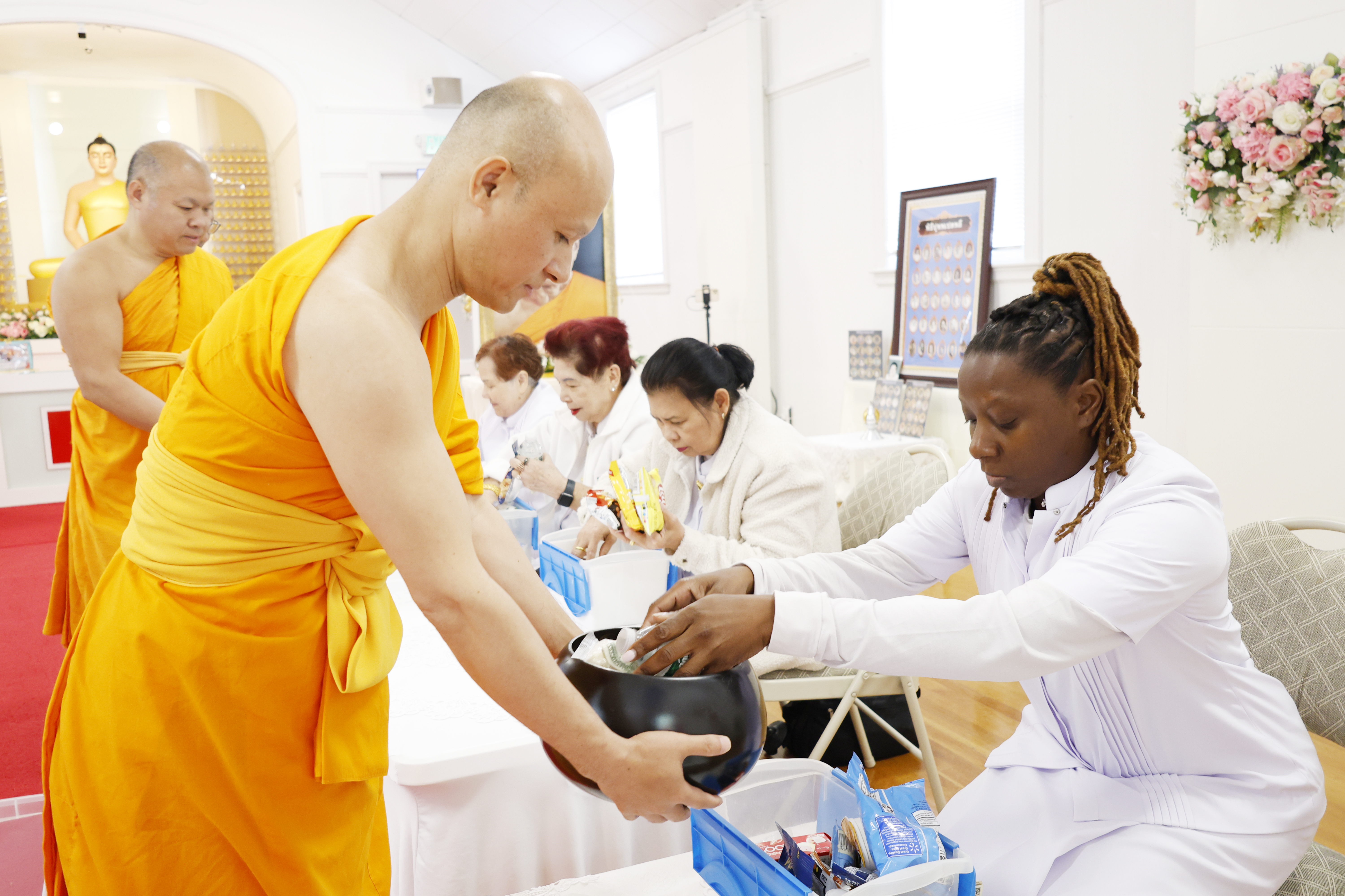วัดพระธรรมกายบอสตัน จัดงานบุญวันอาทิตย์
