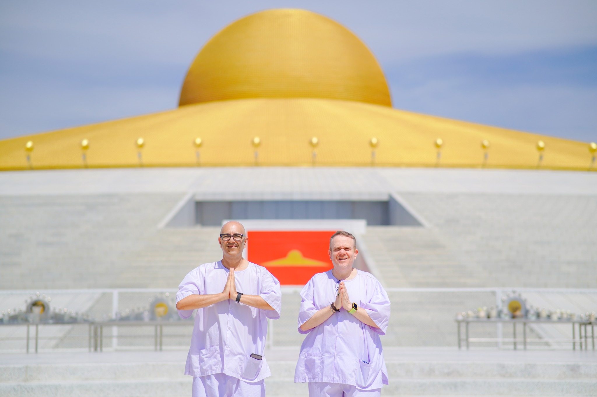 ชาวอังกฤษ มาเยี่ยมชมวัดพระธรรมกาย