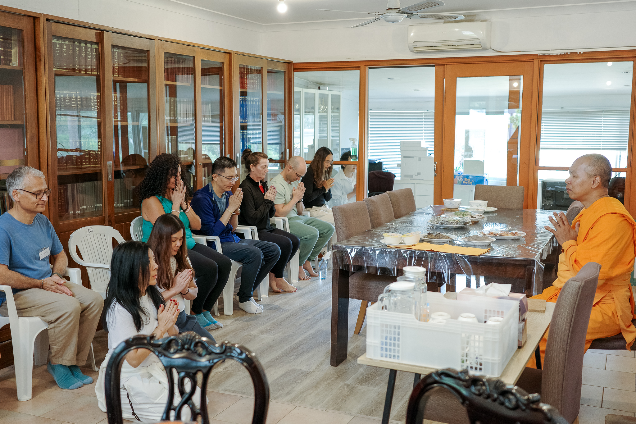 วัดพระธรรมกายนครซิดนีย์ จัดโครงการ One Day Meditation