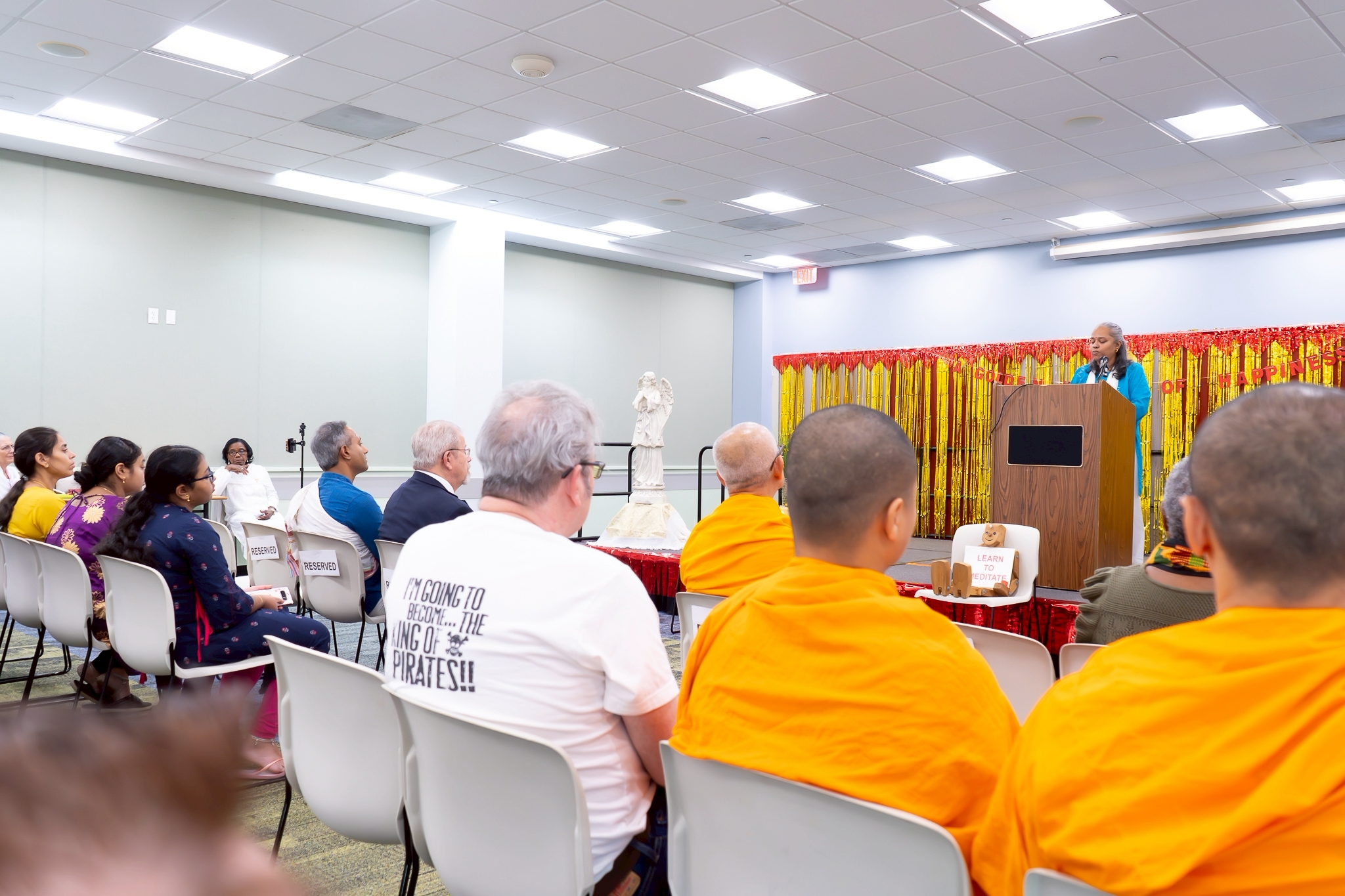 วัดพระธรรมกายปาล์มบีช เข้าร่วมกิจกรรมเสวนาและแลกเปลี่ยนความรู้ด้านการฝึกสมาธิ