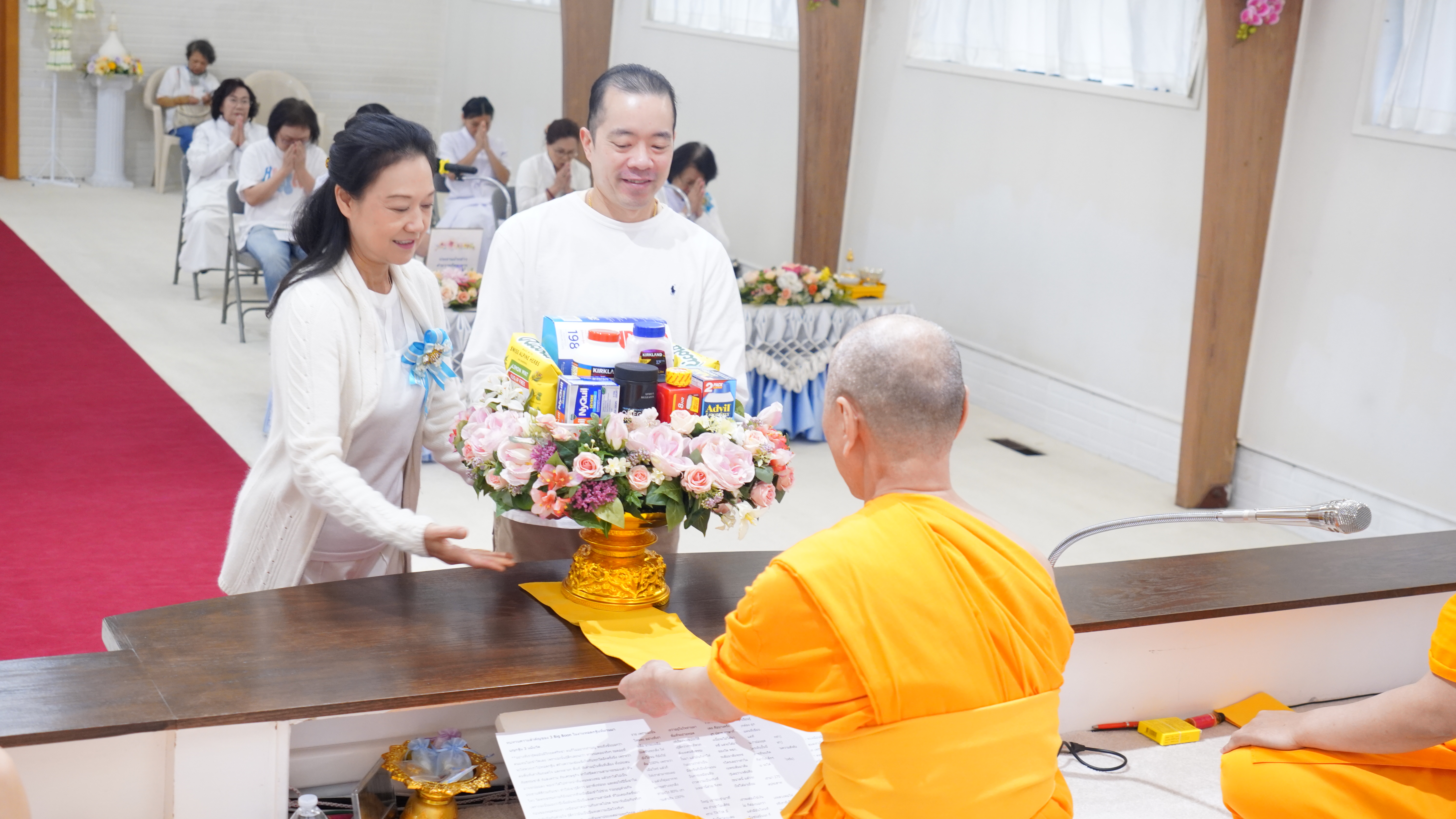 วัดพระธรรมกายซีแอตเติล จัดพิธีถวายคิลานเภสัช