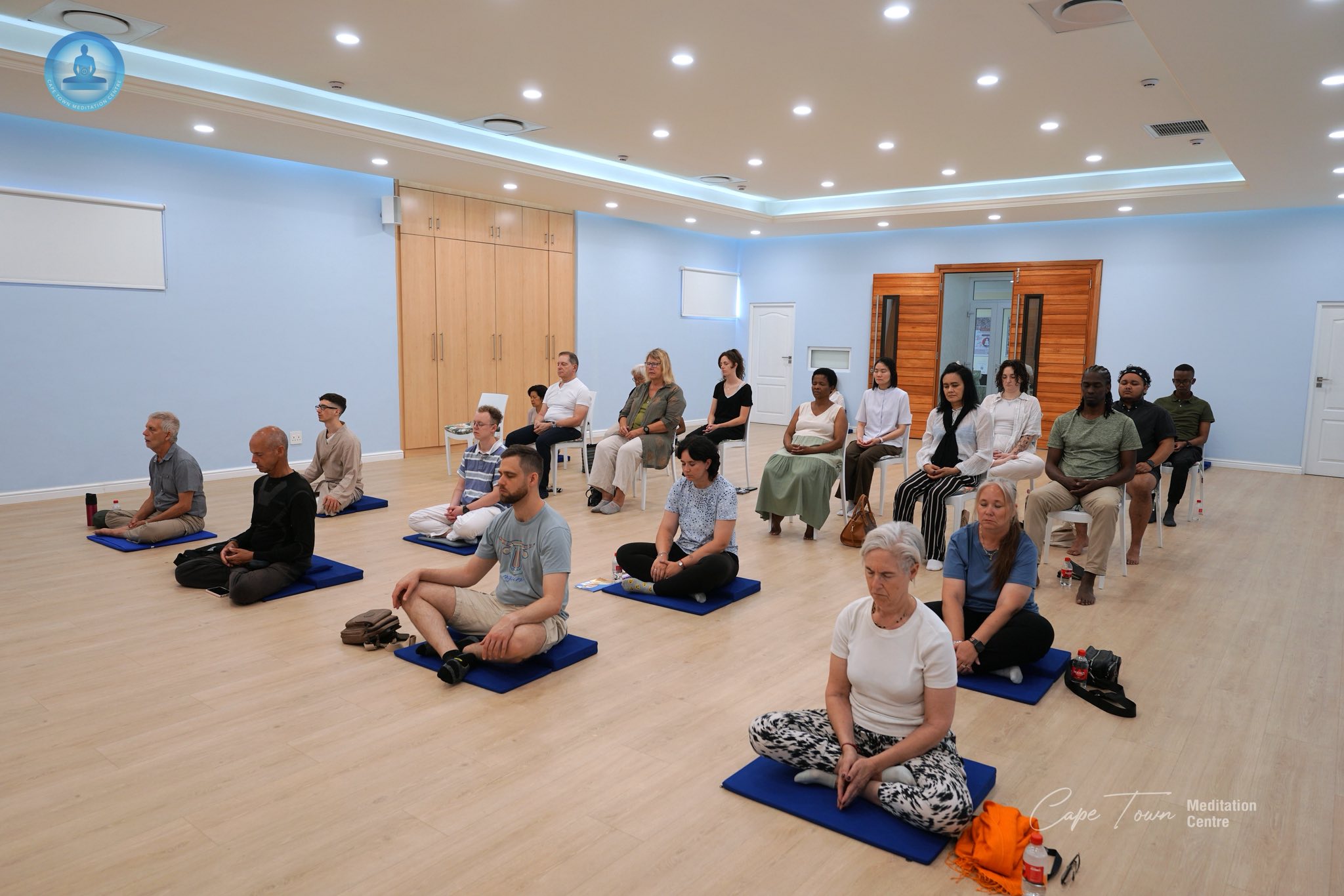 วัดพุทธเคปทาวน์ จัดคลาสสมาธิชาวท้องถิ่น